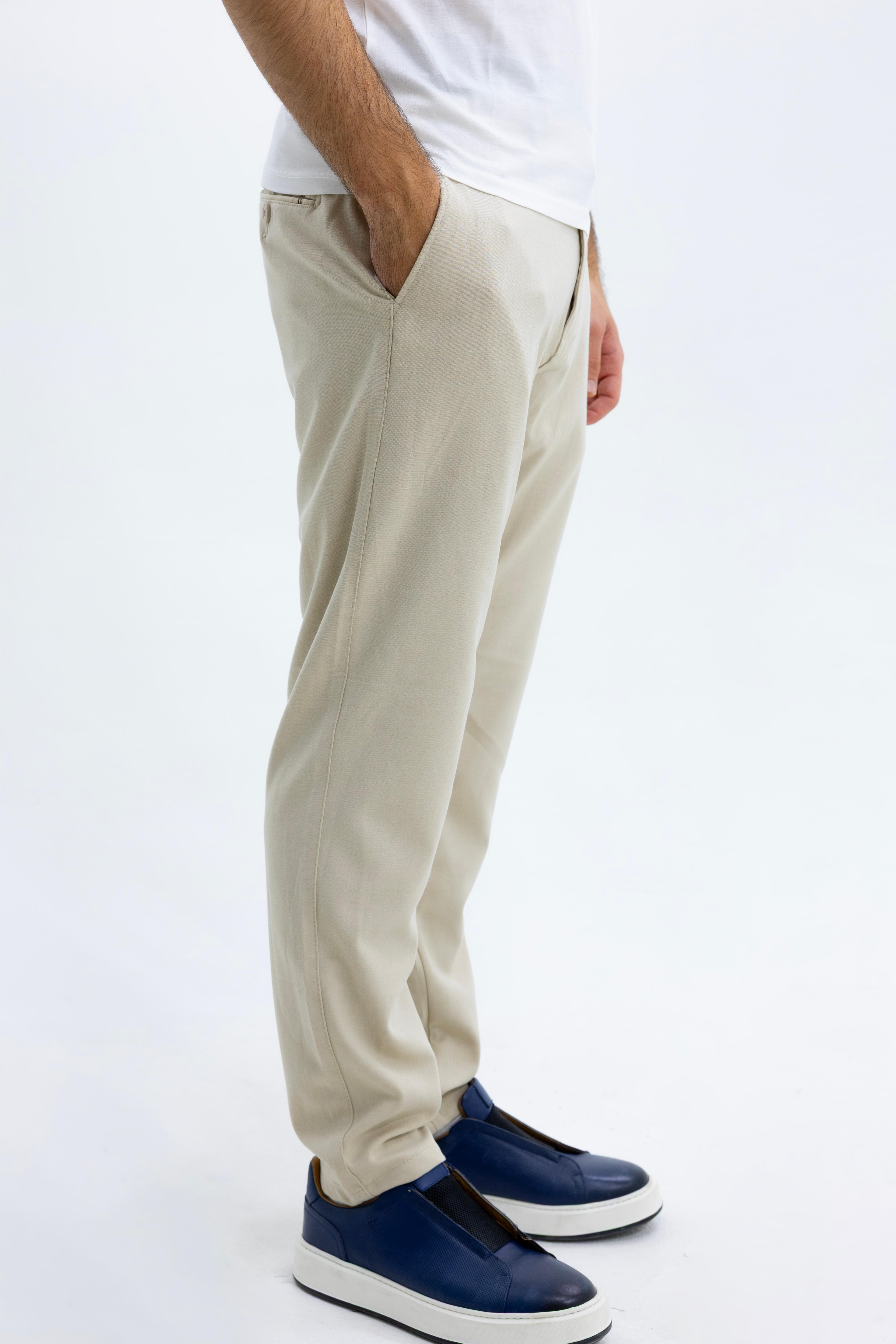 Kesik Etiket Jogger Bez Ayağı Pantolon KREM