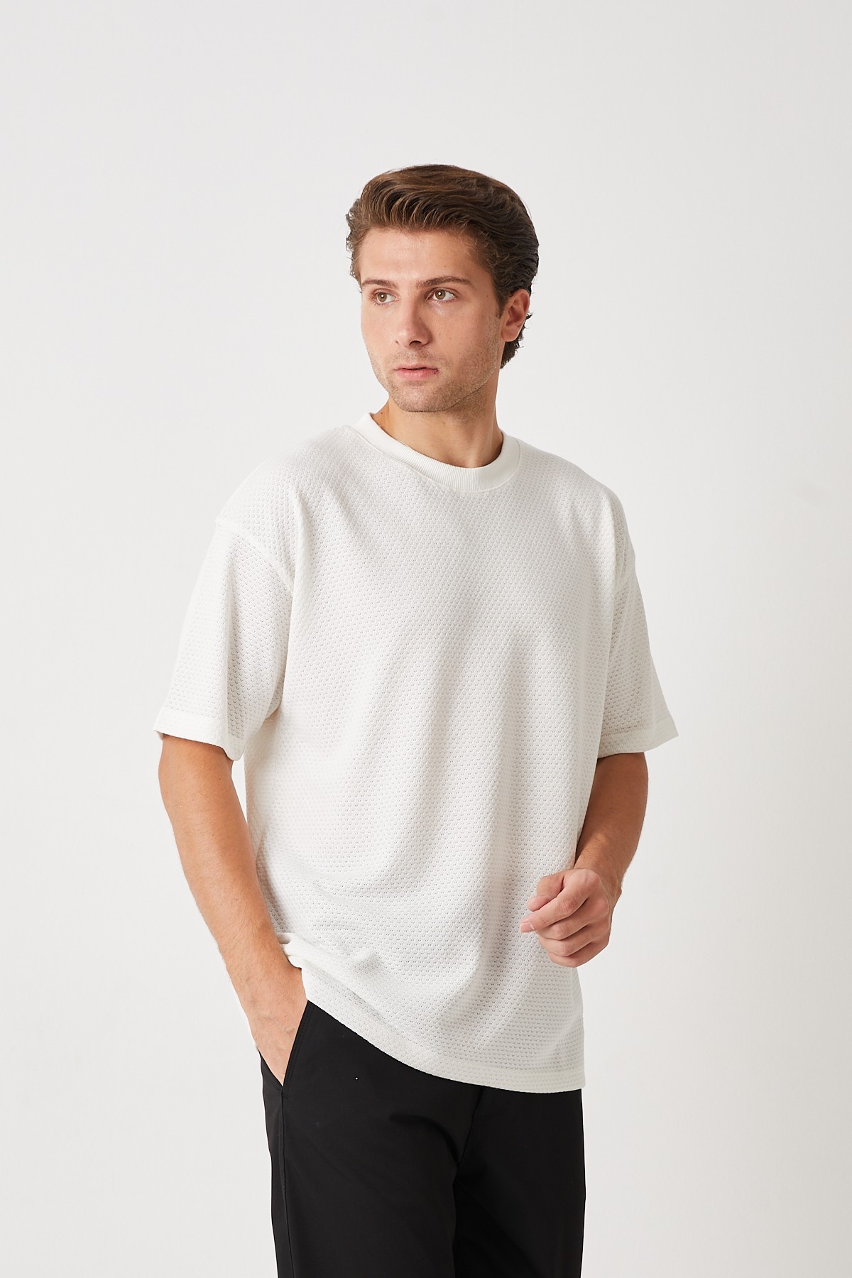 KESİK ETİKET T-SHIRT DG BEYAZ