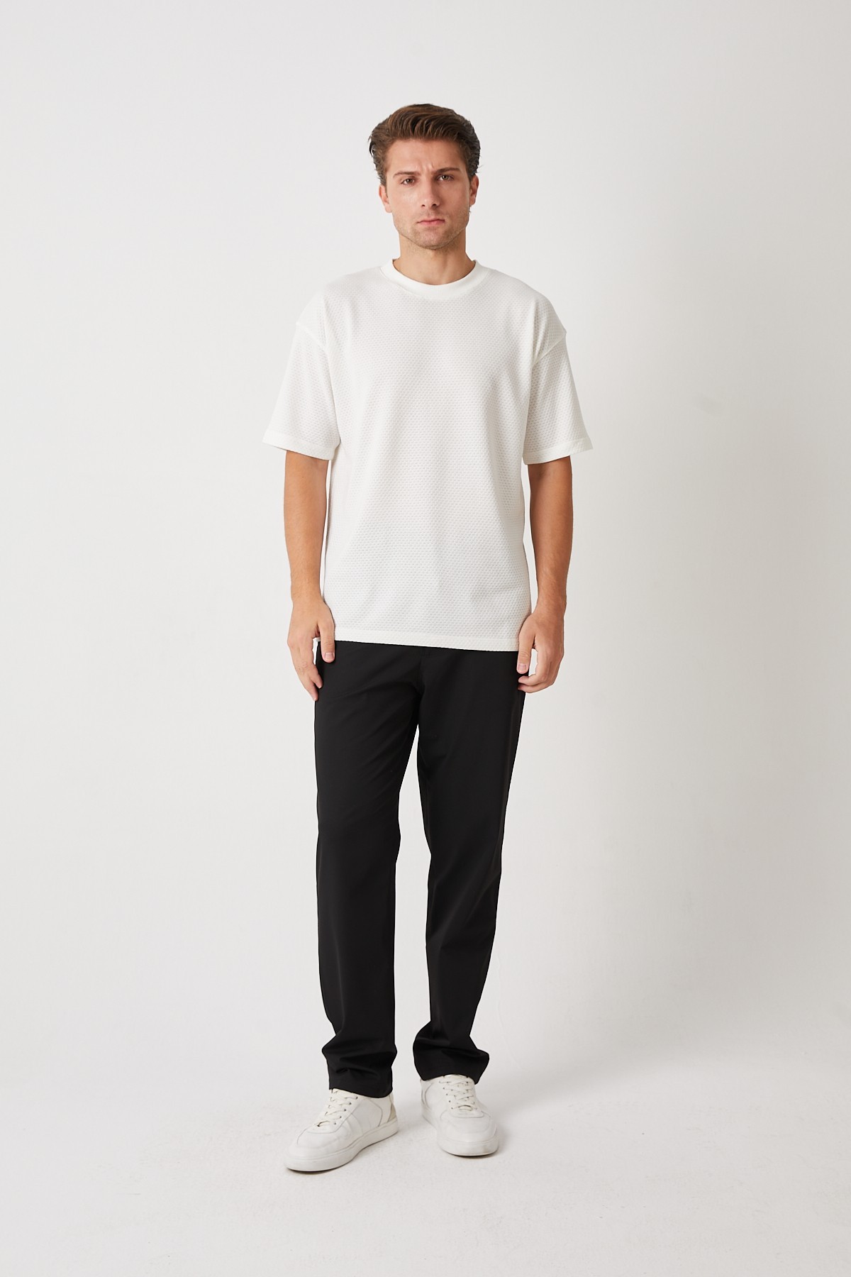 KESİK ETİKET T-SHIRT DG SİYAH