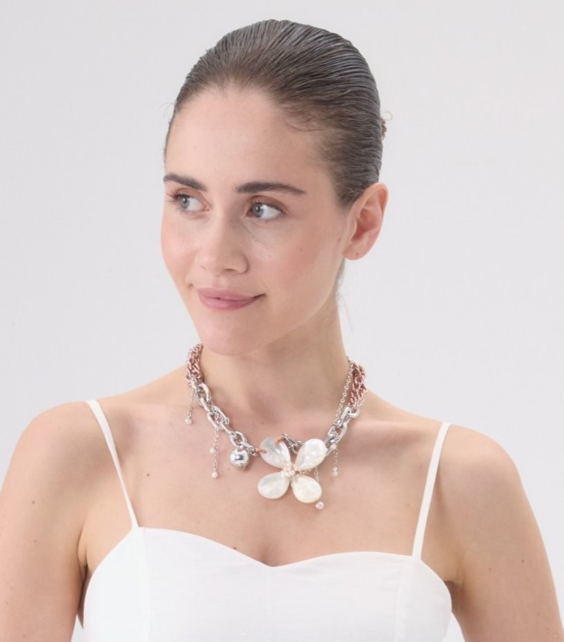 Blossom Kolye, İncili Çiçek Kolye