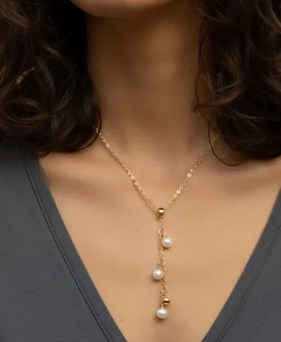 Mia , Sallantılı İnci Y Kolye