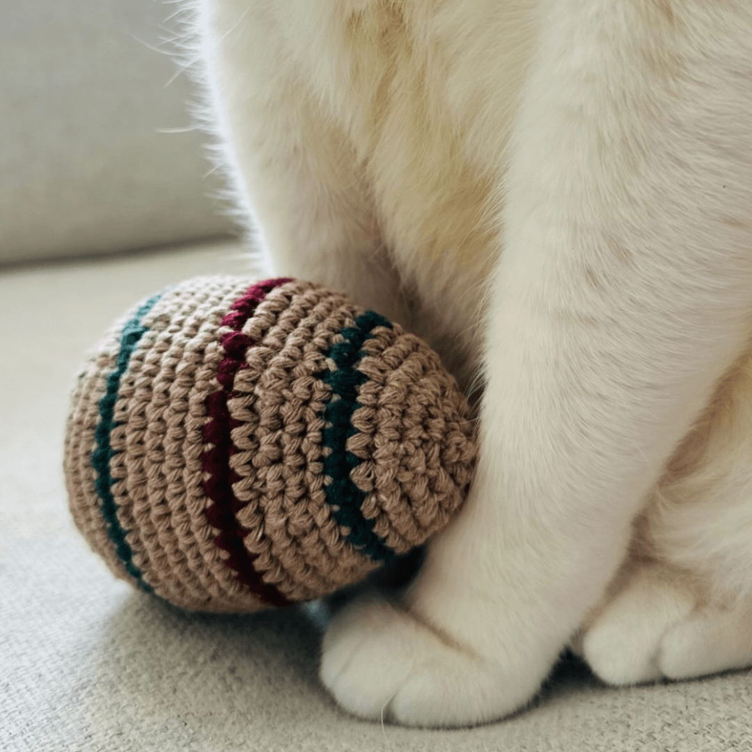 Örgü Yumurta Kedi Oyuncağı Çıngıraklı