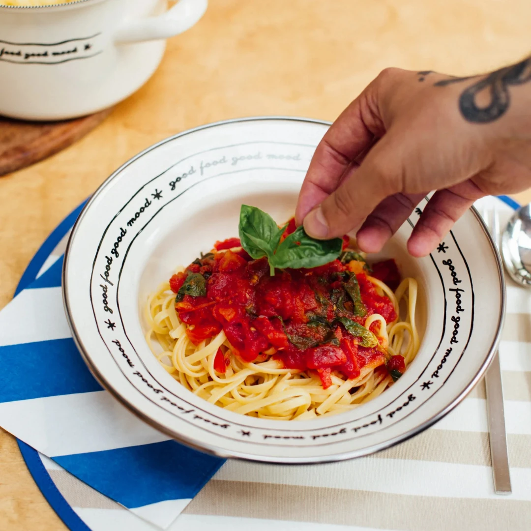 Mood Emaye Çukur Makarna ve Salata Tabağı