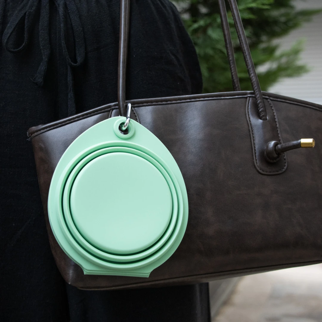 Katlanabilir Çift Bölmeli Evcil Hayvan Seyahat Mama ve Su Kabı