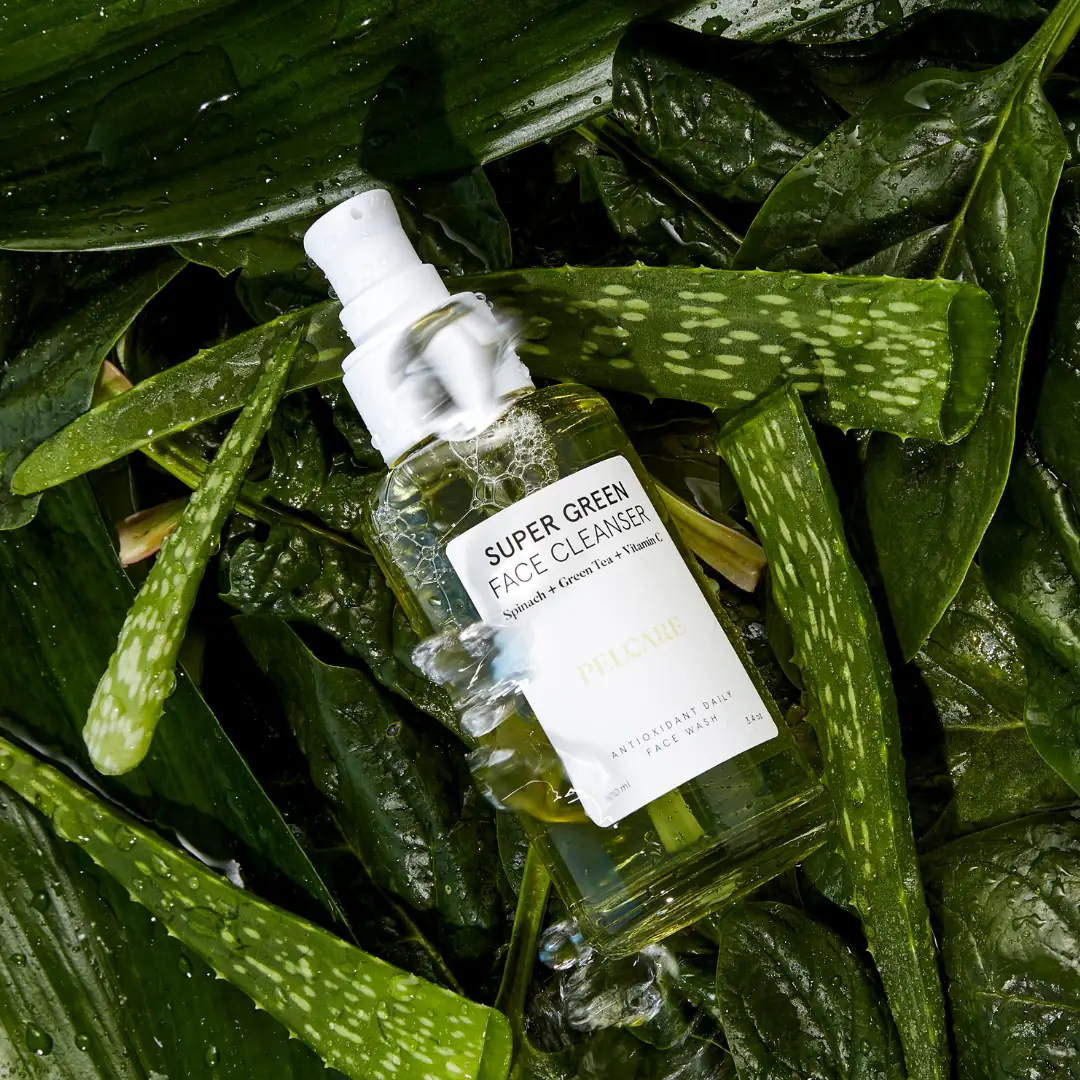 Super Green Face Cleanser Ispanak ve Yeşil Çay İçeren Yüz Yıkama