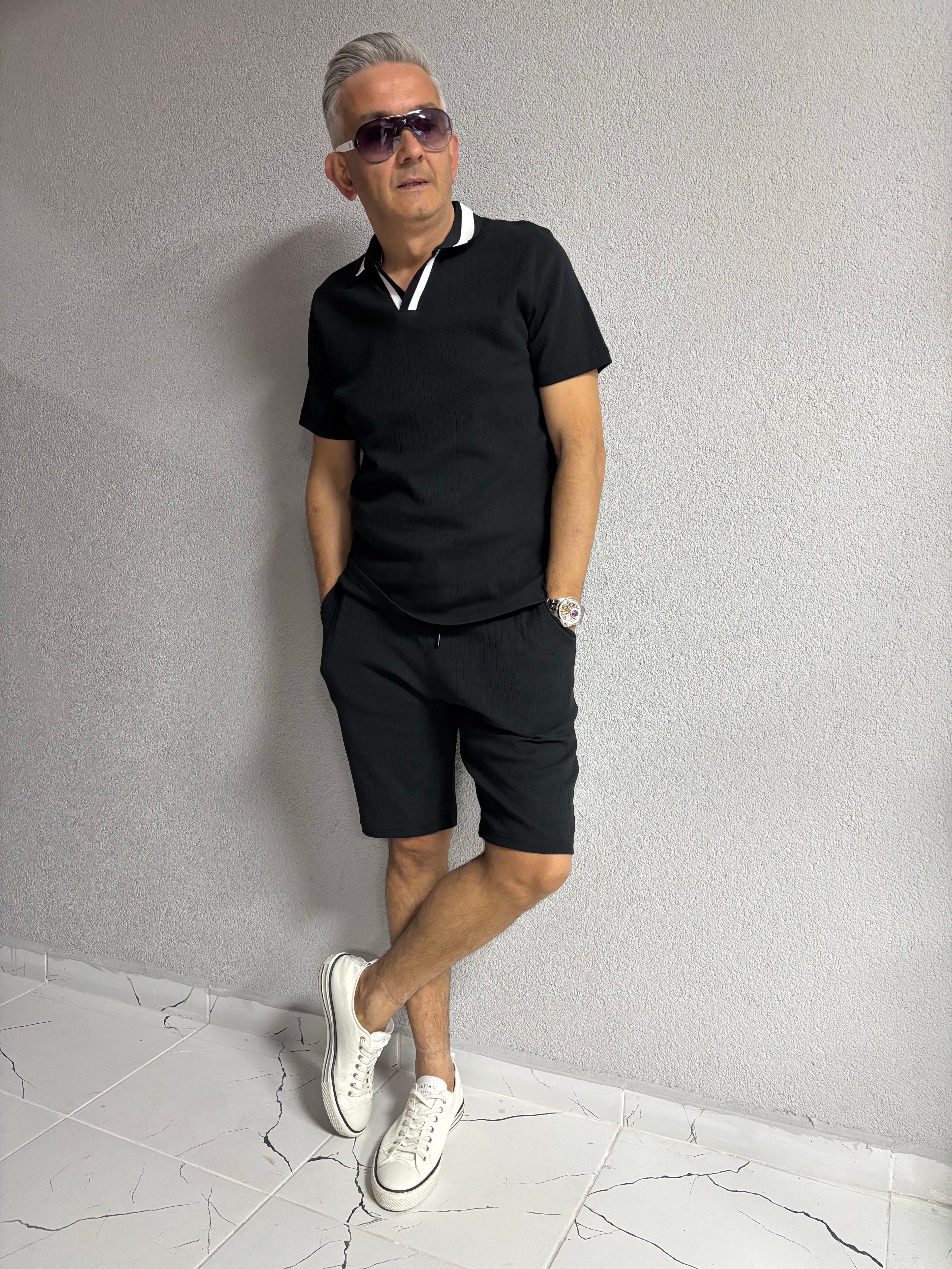Siyah Yakası Beyaz Çizgili Şort-Tshirt Takım