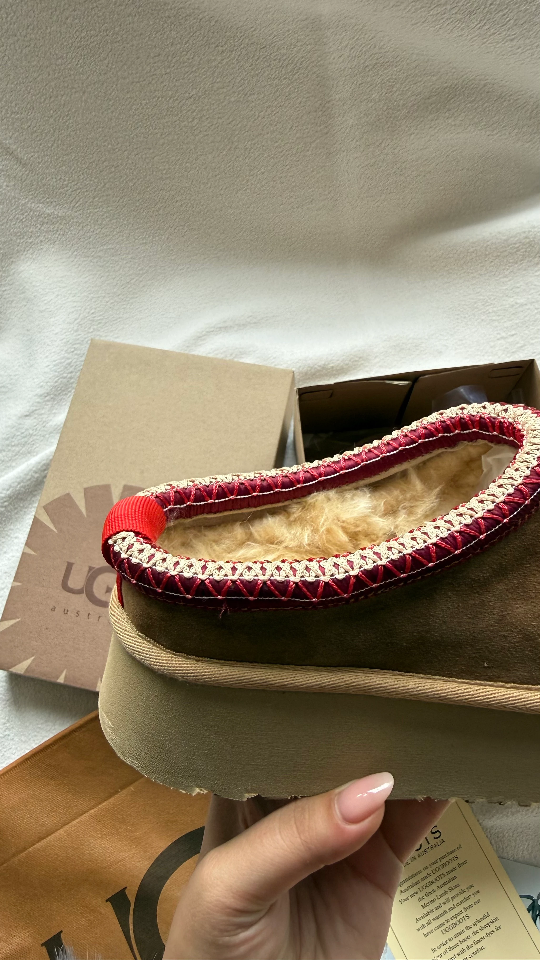 UGG TAZZ KESTANE (GERÇEK KÜRK/GERÇEK DERİ) - DAR KALIP