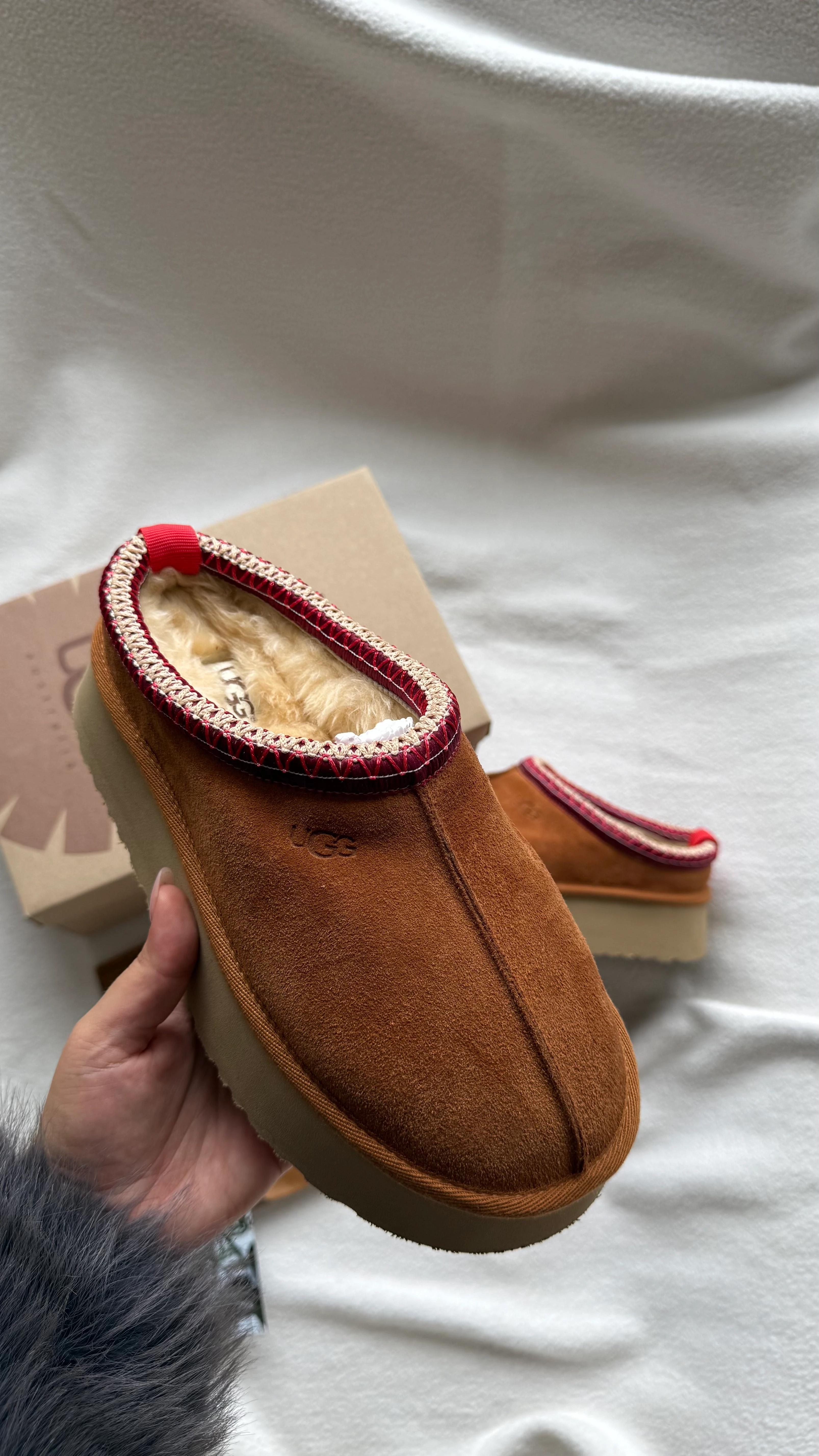 UGG TAZZ TABA (GERÇEK KÜRK/GERÇEK DERİ) - DAR KALIP