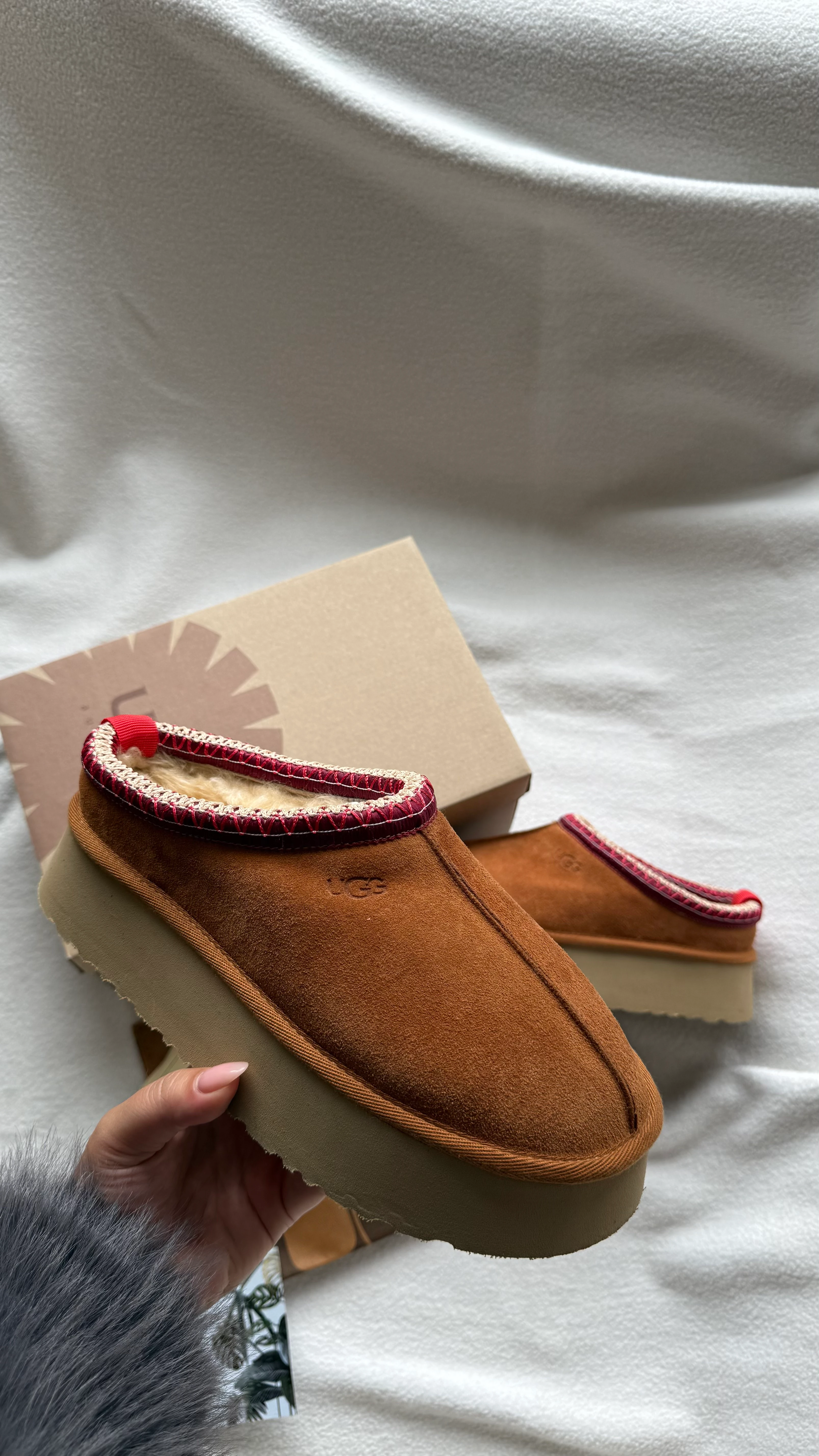 UGG TAZZ TABA (GERÇEK KÜRK/GERÇEK DERİ) - DAR KALIP