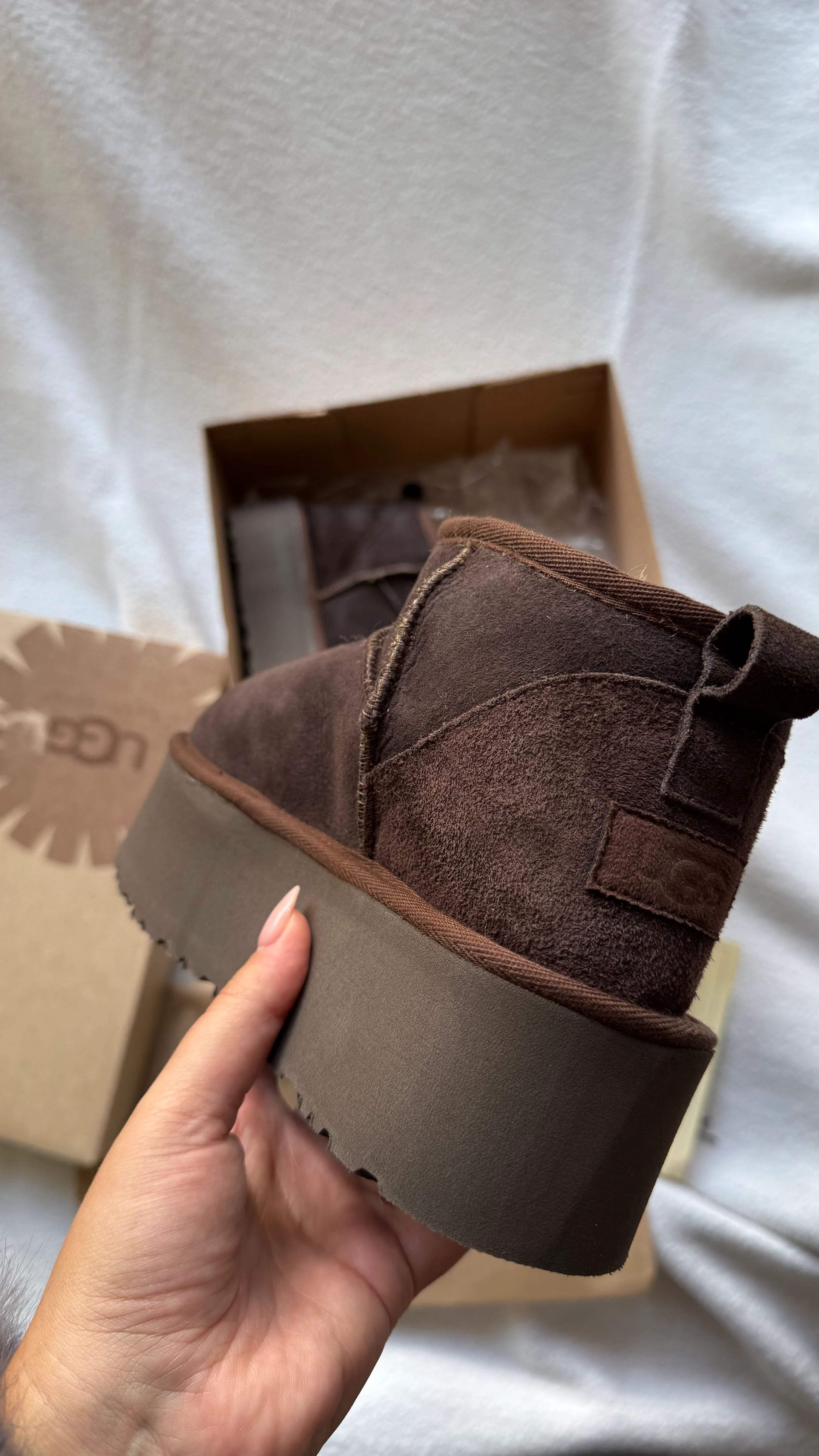 UGG MİNİ PLATFORM ACI KAHVE (GERÇEK KÜRK-GERÇEK DERİ)- DAR KALIP