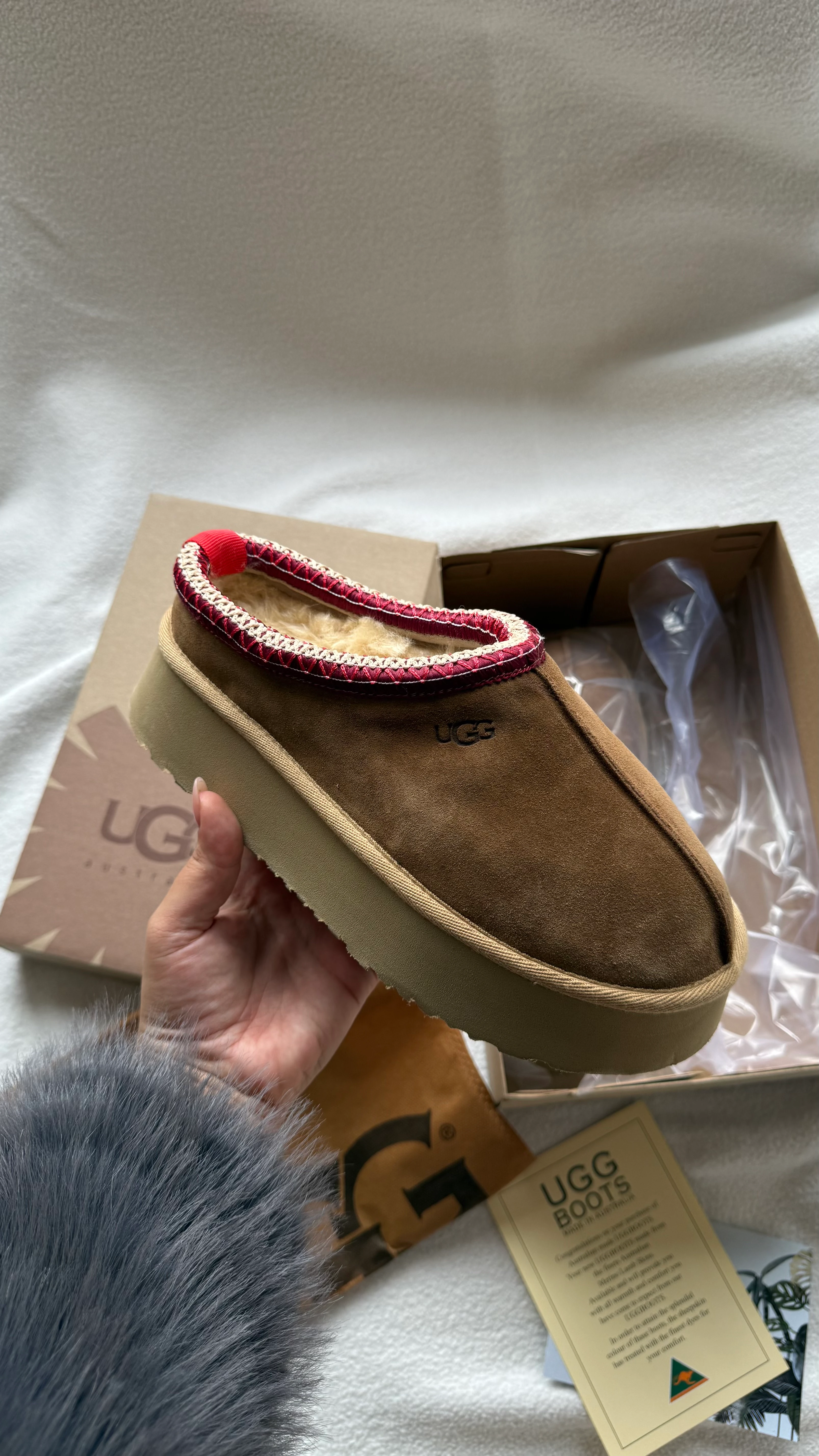 UGG TAZZ KESTANE (GERÇEK KÜRK/GERÇEK DERİ) - DAR KALIP