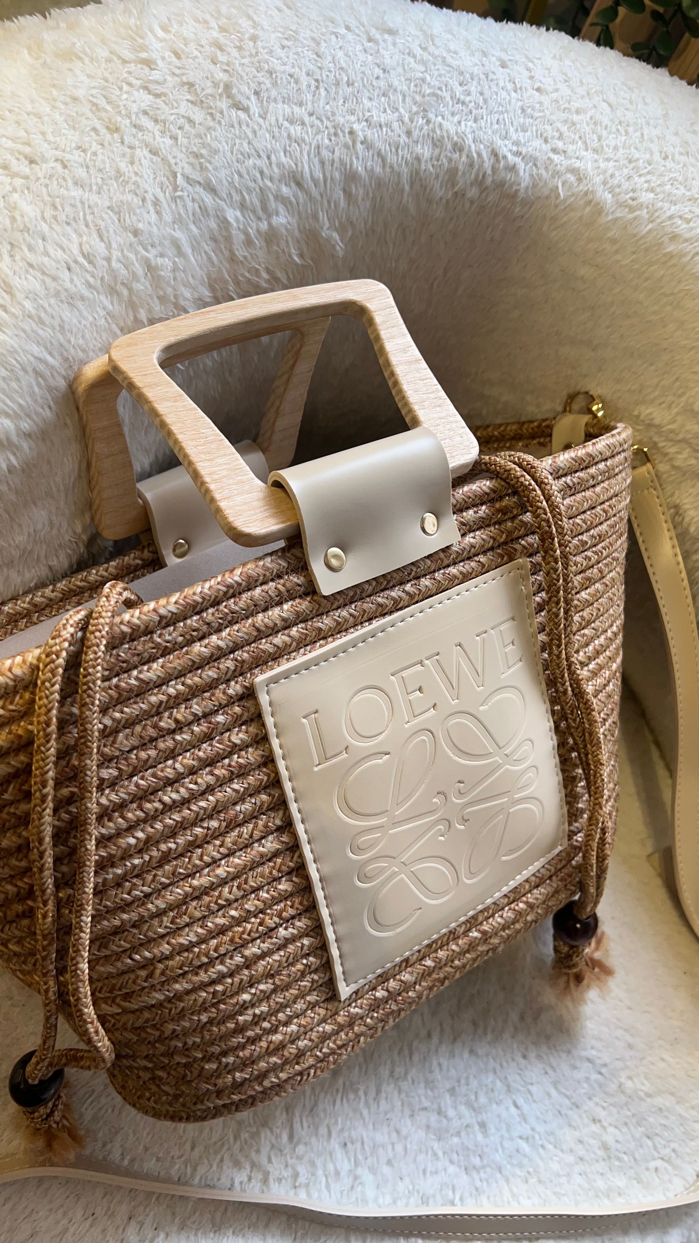 LOEWE JÜT&KREM 
