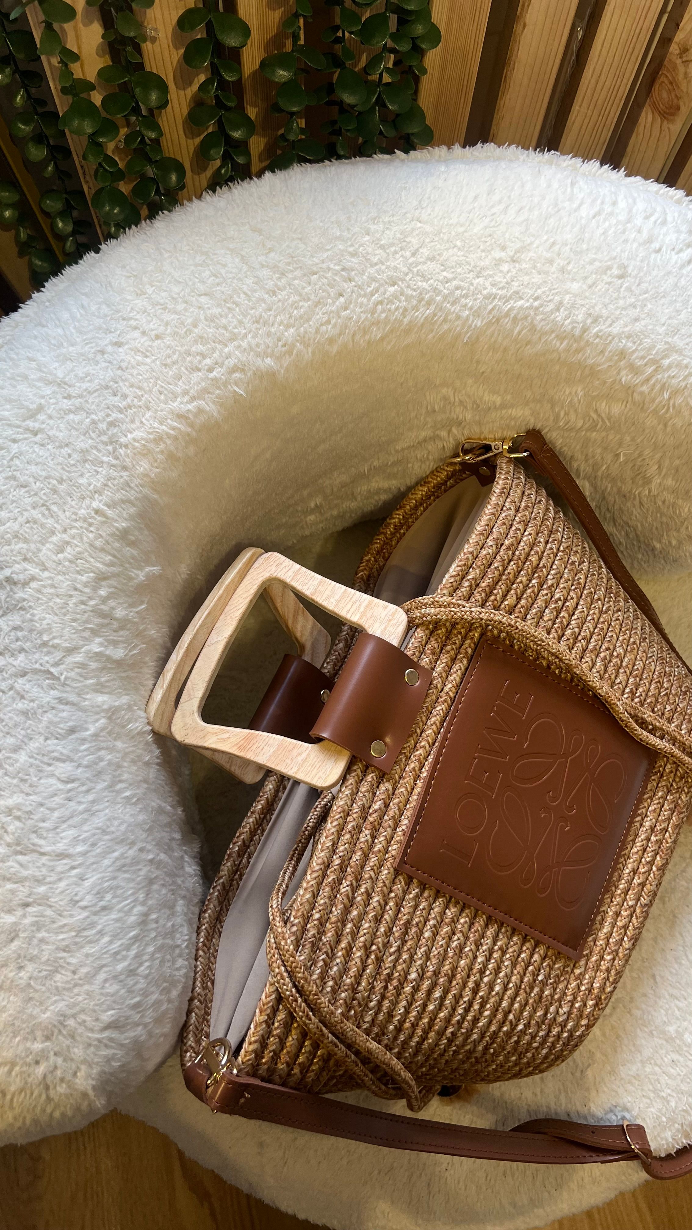 LOEWE JÜT&TABA