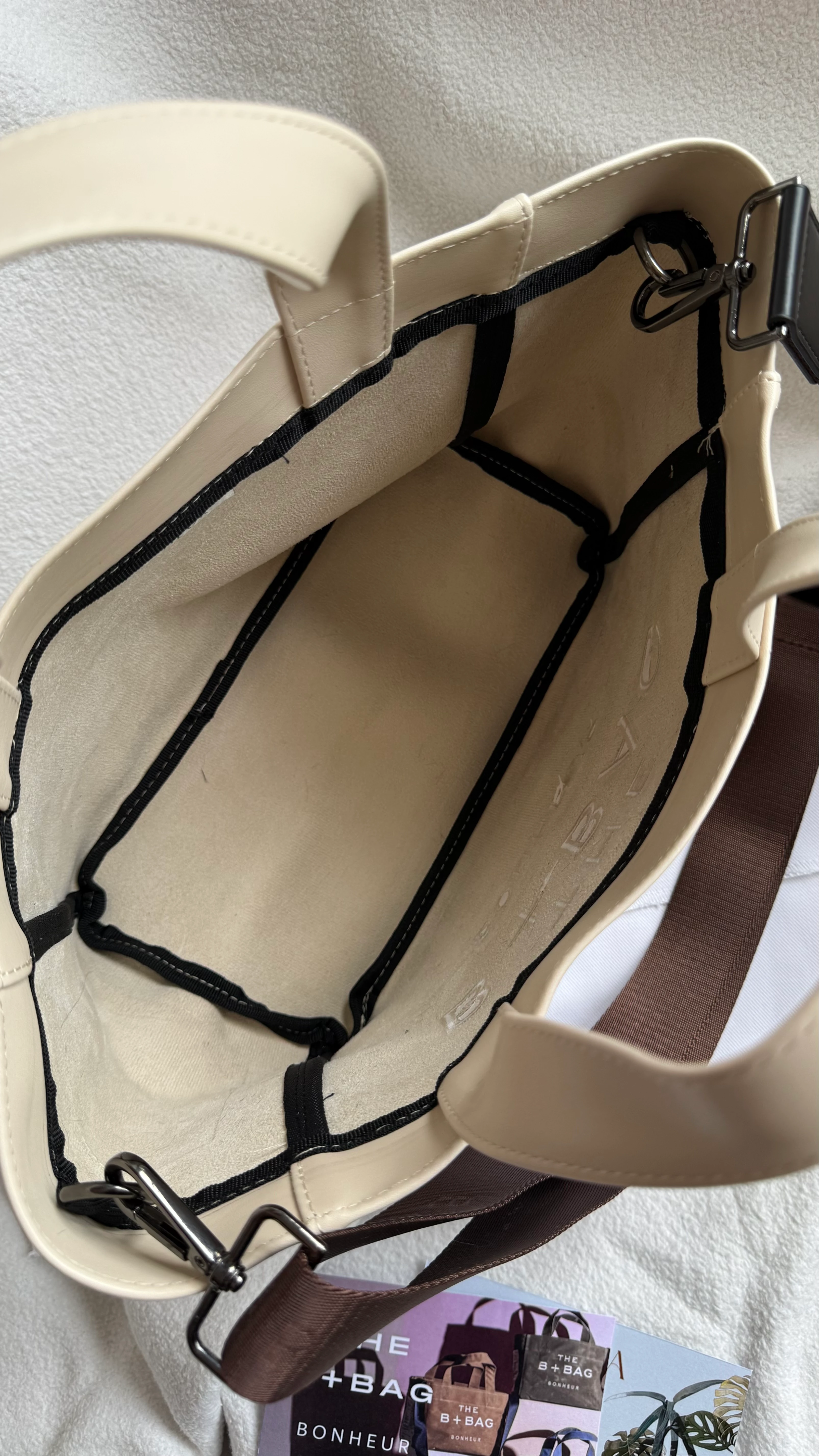 Bonheur VEGAN LEATHER CREAM PHANTOM