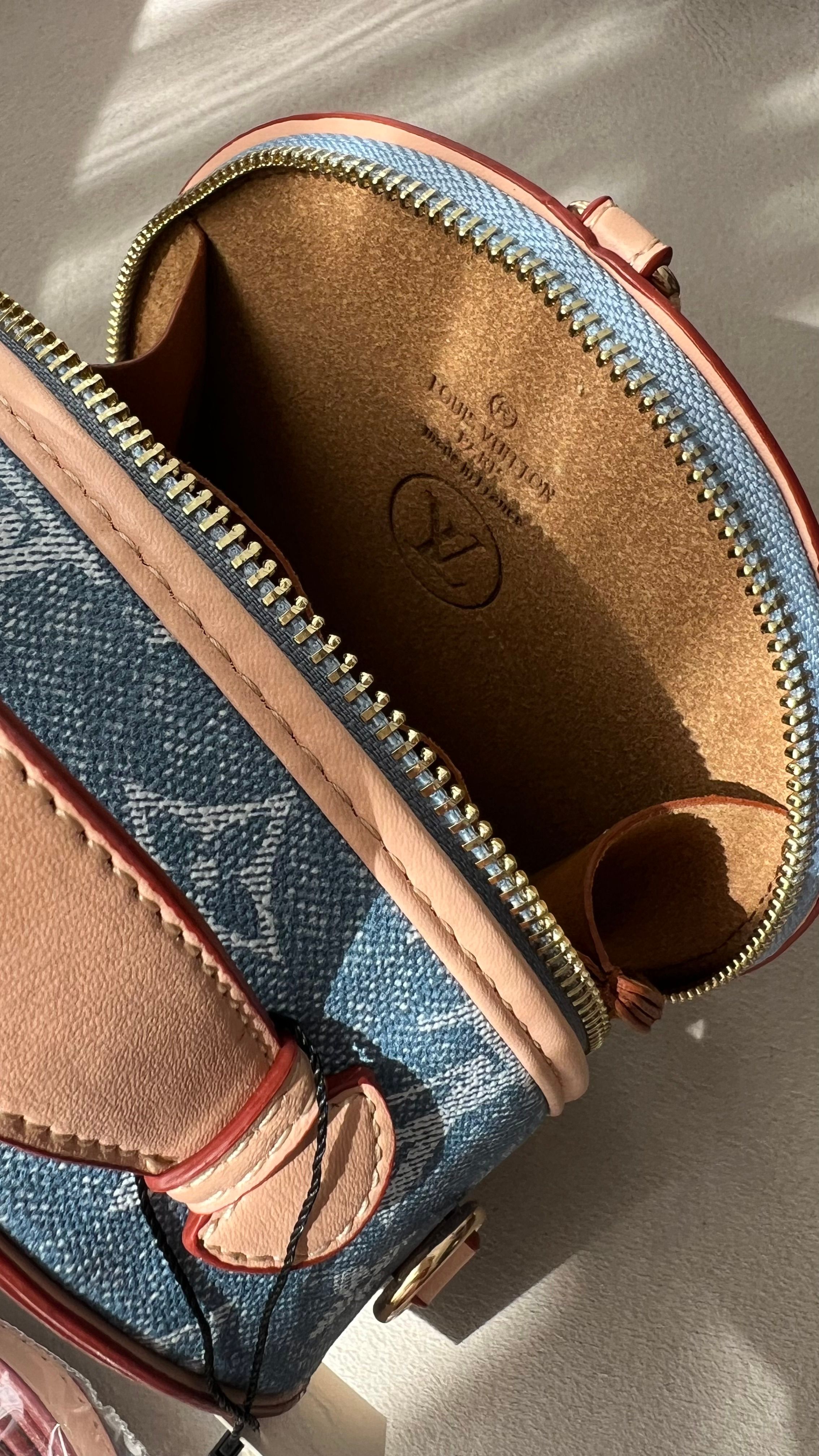 LV Boitte BAG -Açık KOT Rengi & Krem