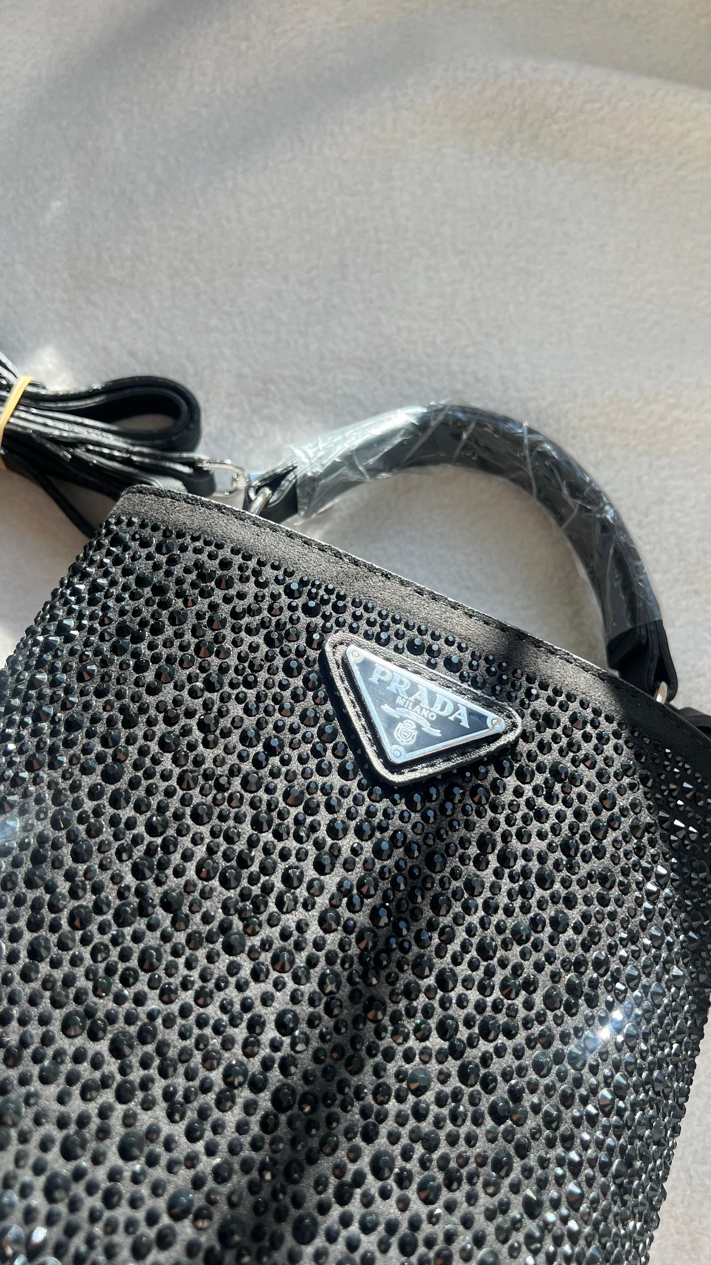 PRADA Panier Crystal Siyah Taş