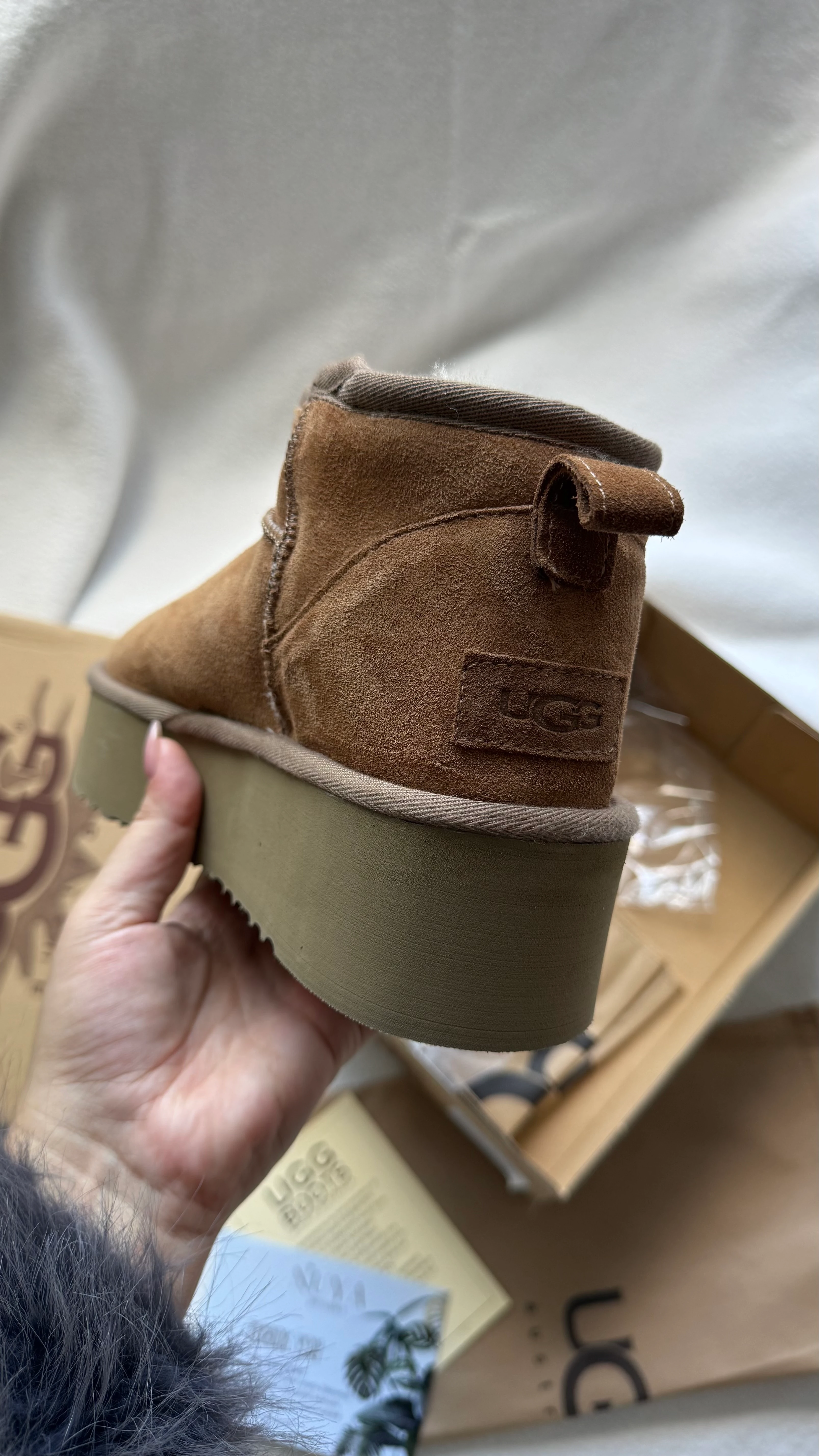 UGG MİNİ PLATFORM KESTANE (GERÇEK KÜRK-GERÇEK DERİ)- DAR KALIP