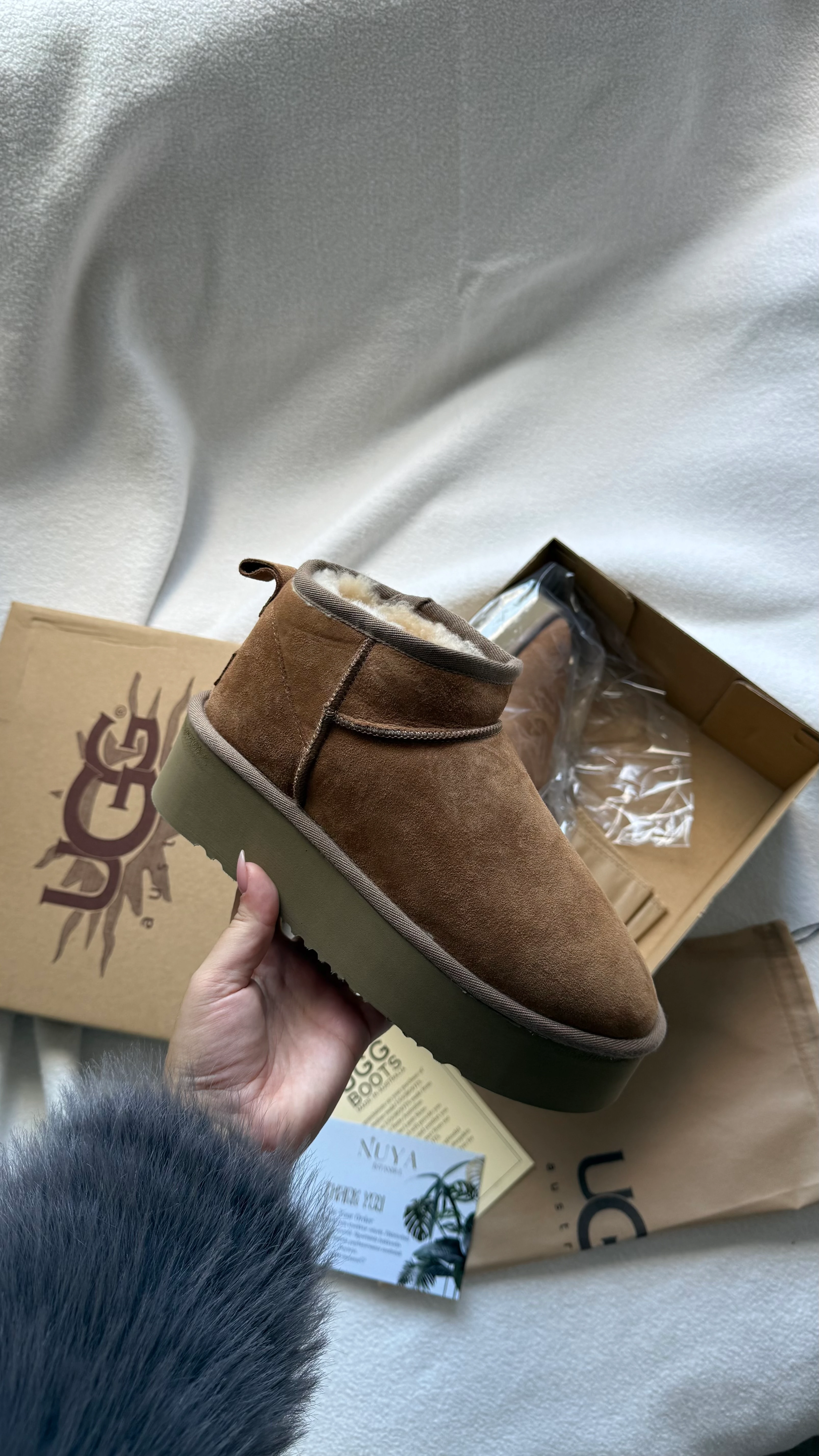 UGG MİNİ PLATFORM KESTANE (GERÇEK KÜRK-GERÇEK DERİ)- DAR KALIP