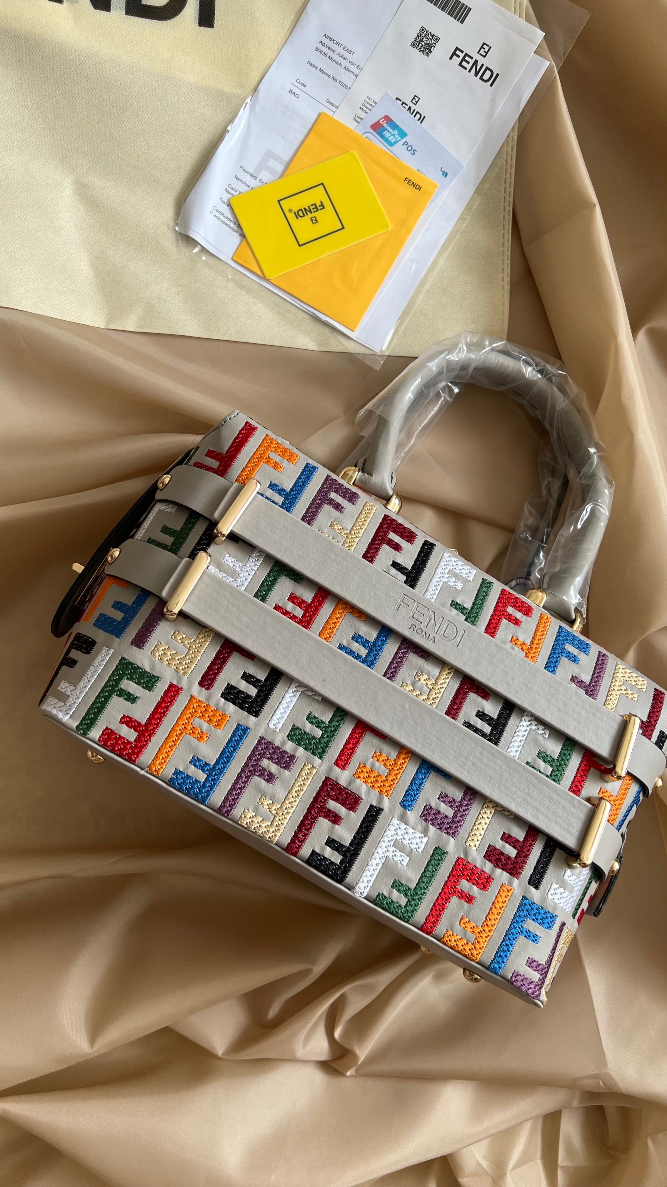 FENDİ Special Series GRİ