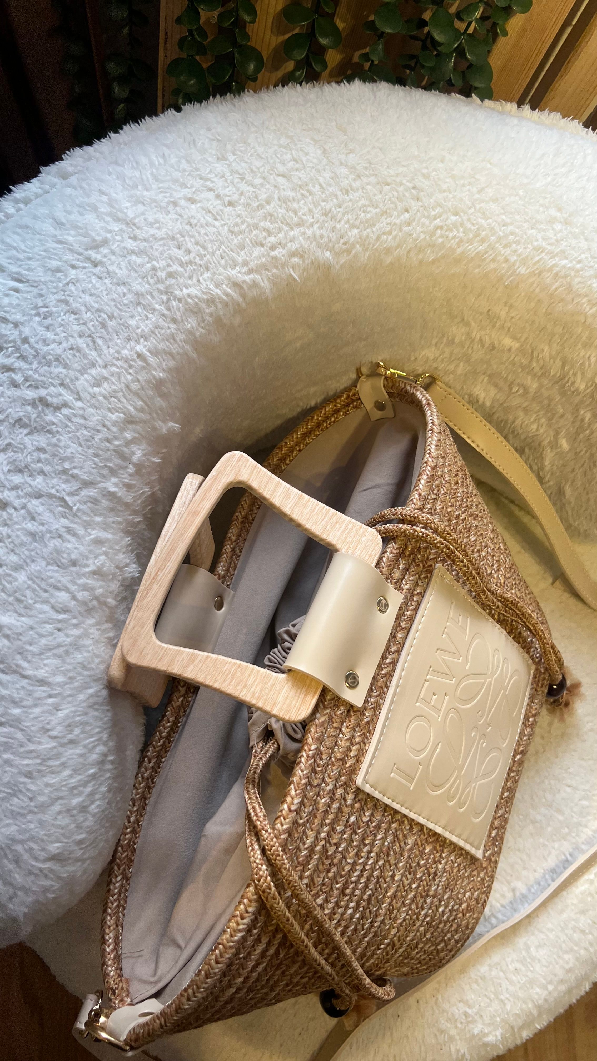 LOEWE JÜT&KREM 