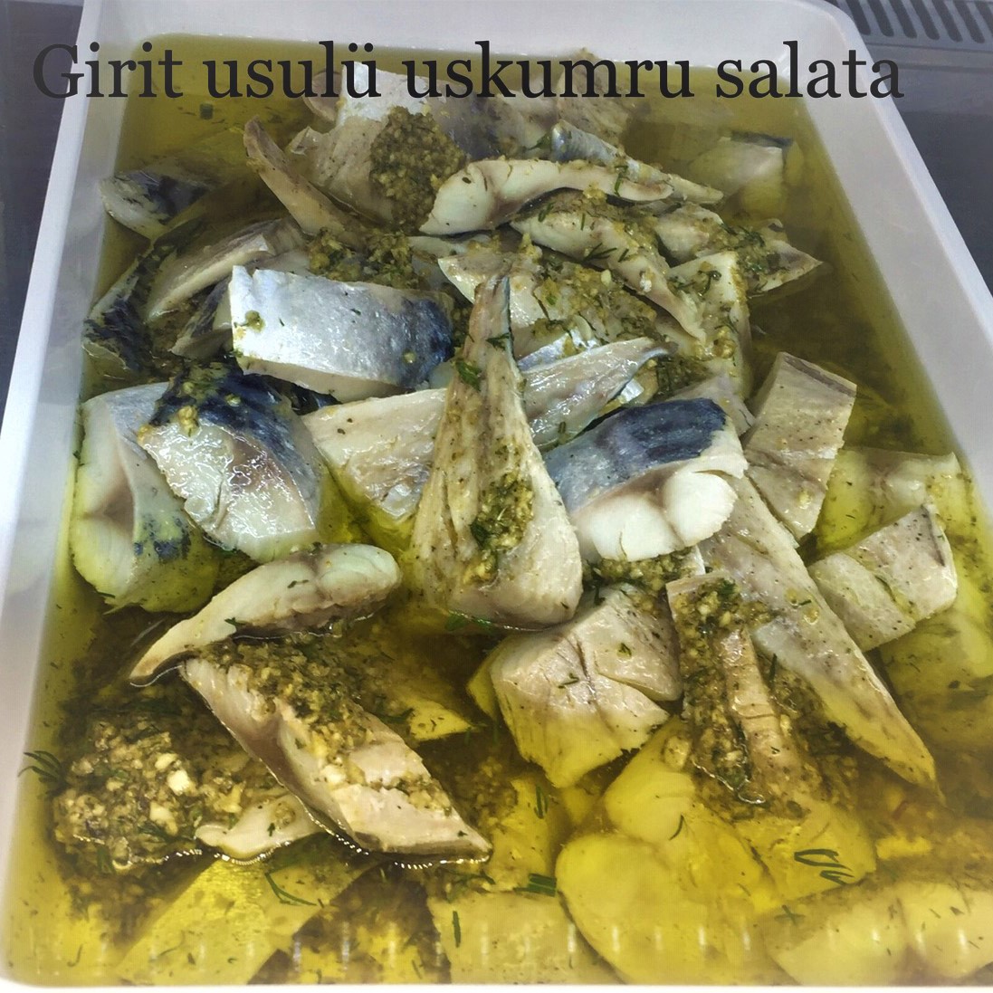 Girit Usulü Uskumru Salata, Lakerda