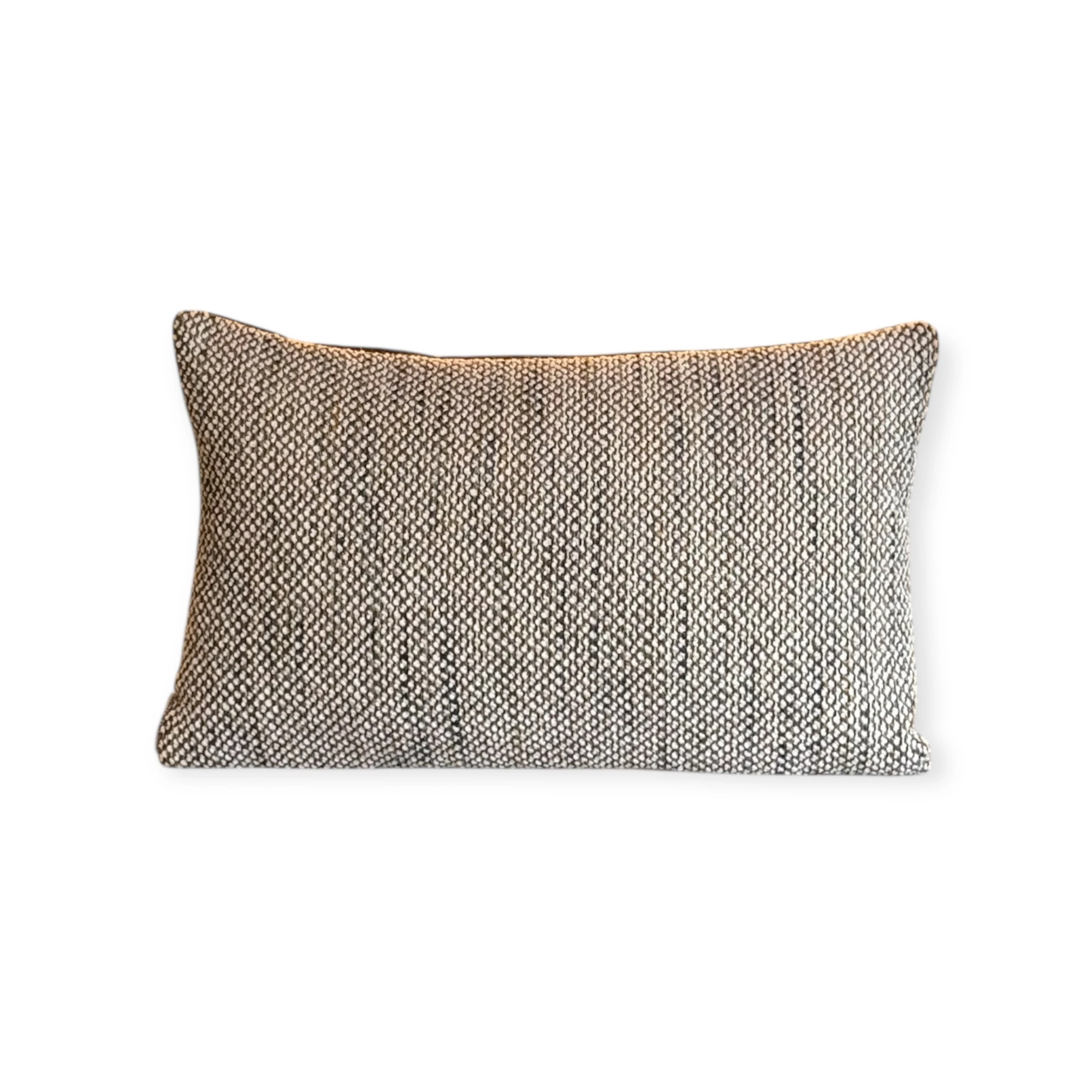 Soho Collection Dokulu Bel Kırlent Kılıfı