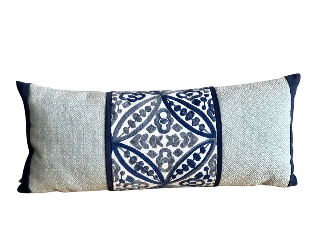 Casablanca Collection Nakışlı Uzun Kırlent Kılıfı