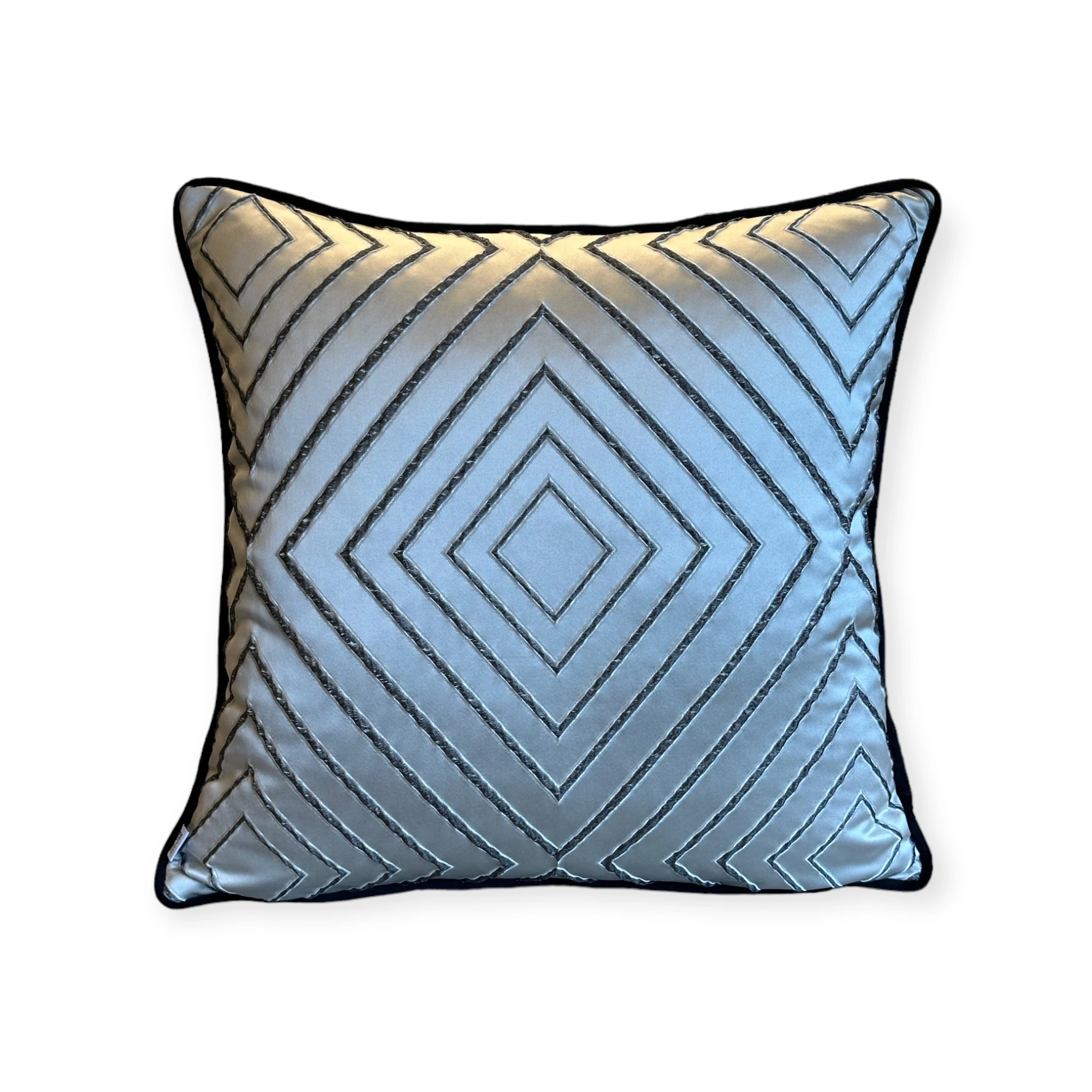 Black & White Collection Glaze Nakışlı Kırlent Kılıfı