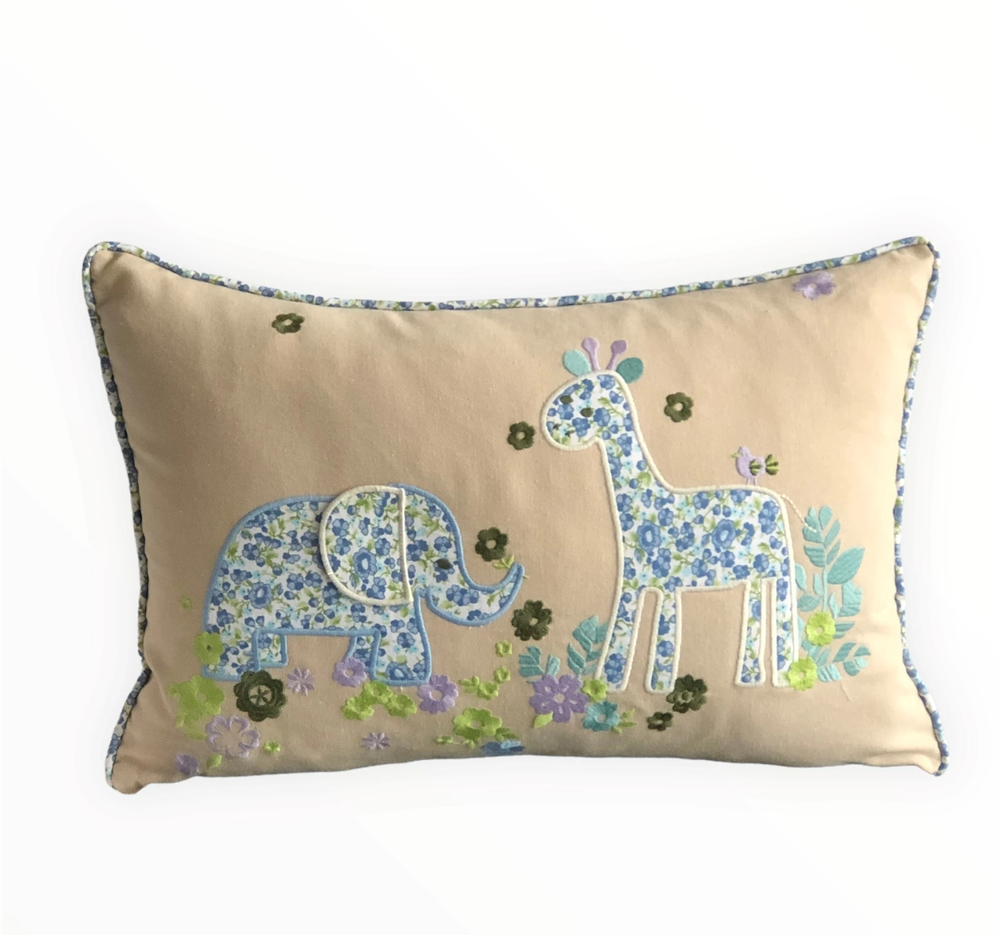 Joy Collection Nakışlı Çocuk Kırlent