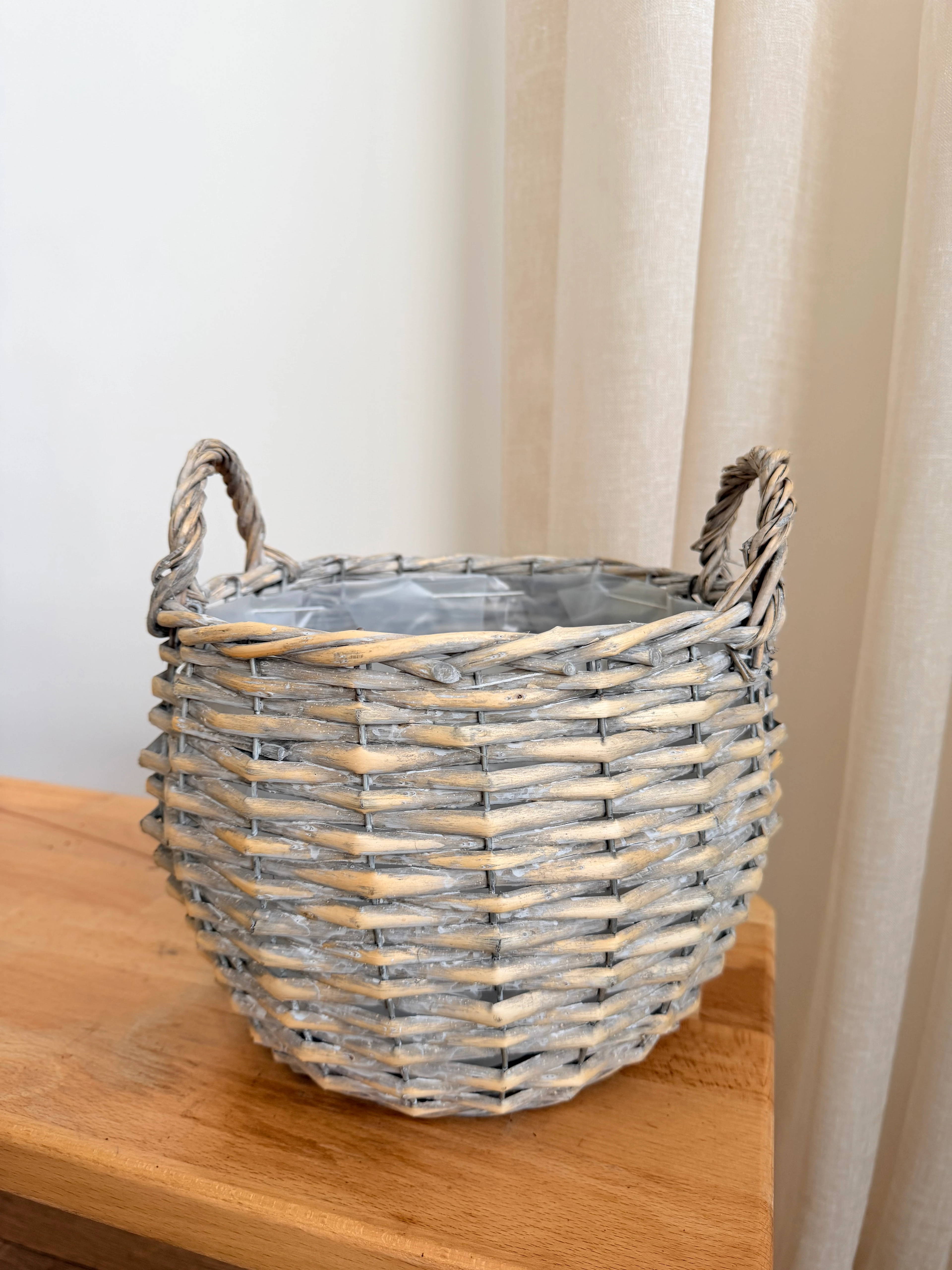 Hasır Dekoratif Poşetli Saksı (Gri Renk)