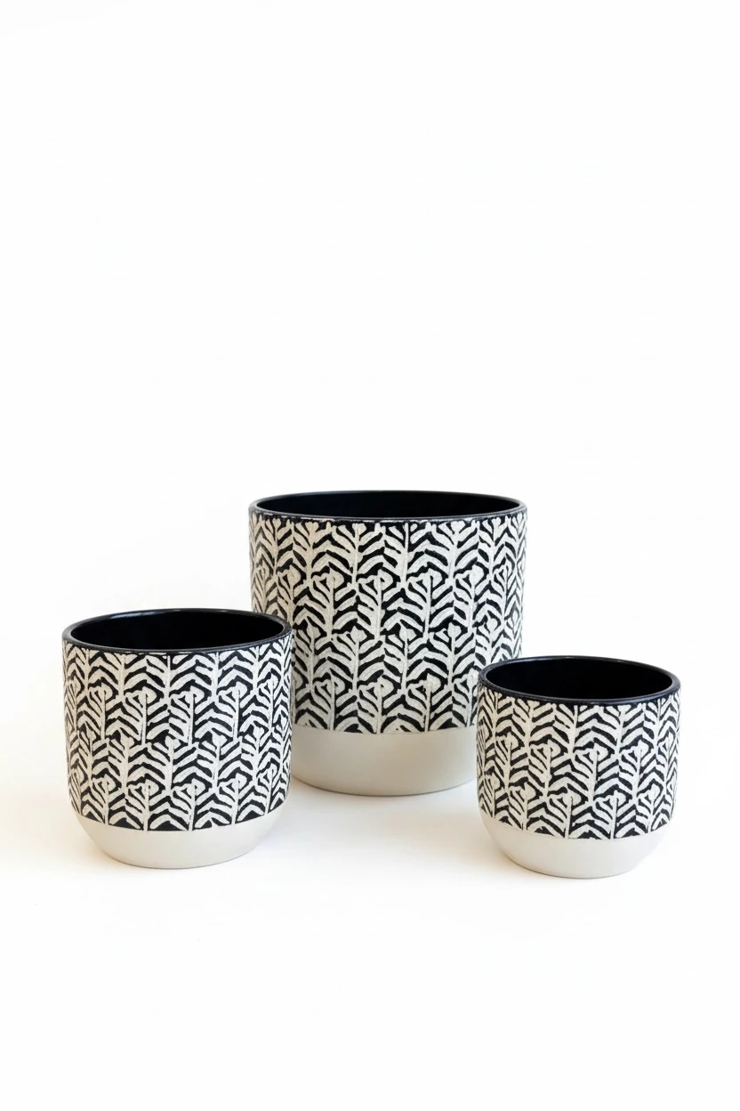 Verona İthal Metal Saksı (Koyu Lacivert-Beyaz Desenli)