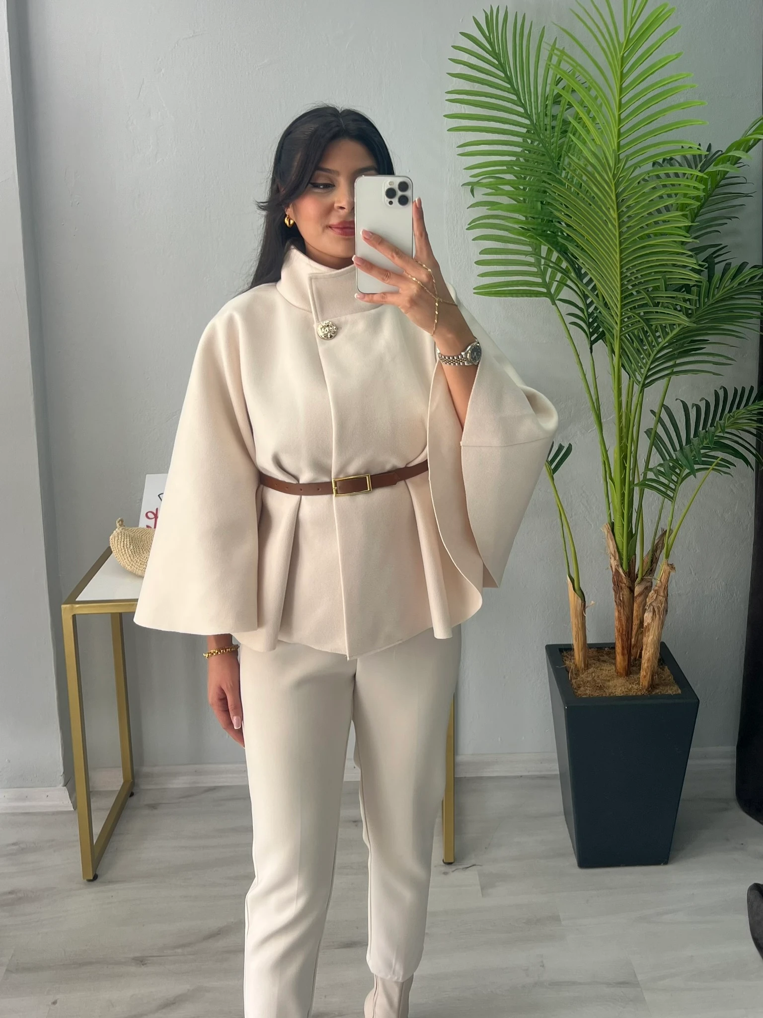 Kaşe Kemer Detaylı Panço