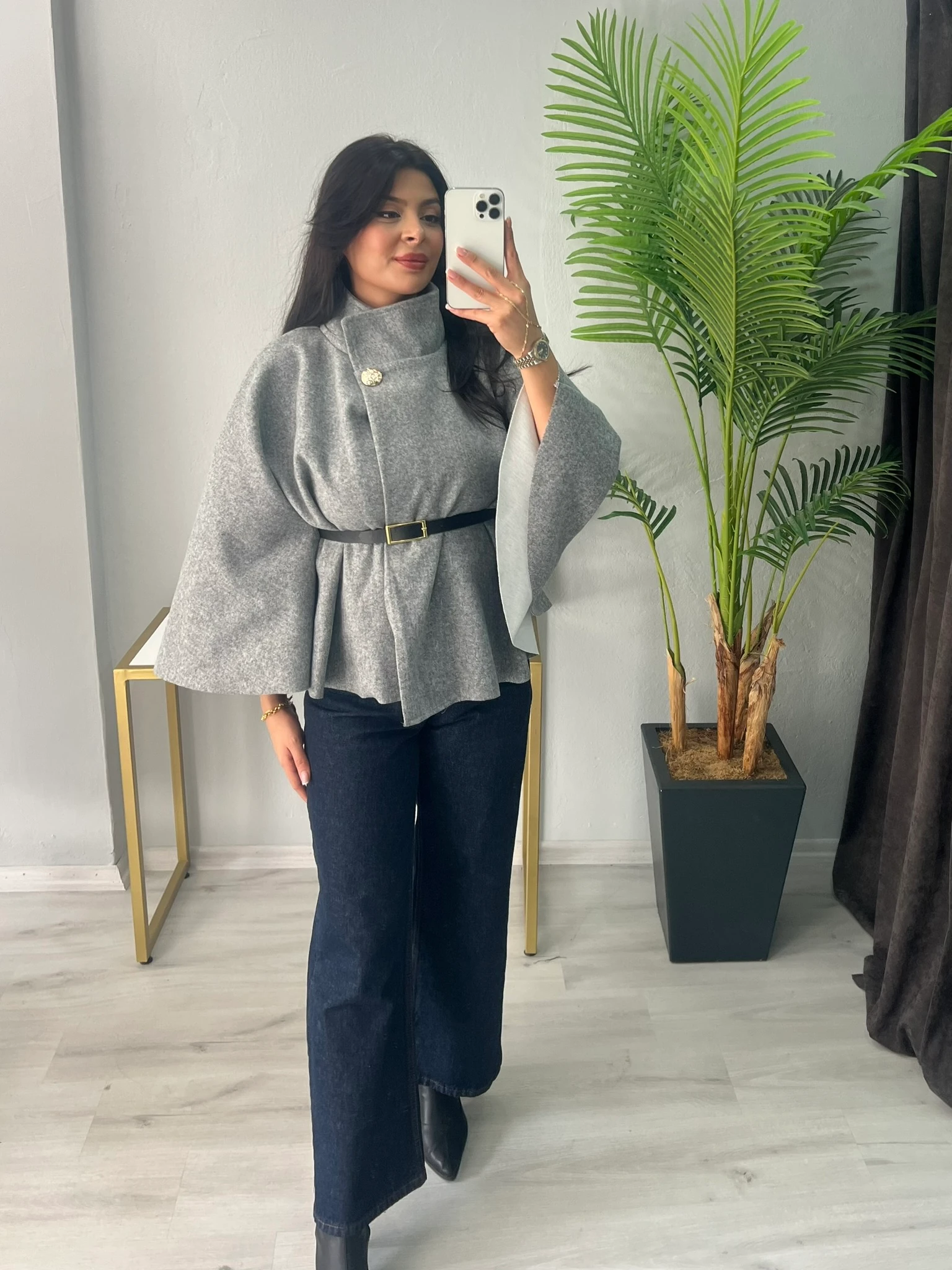 Kaşe Kemer Detaylı Panço