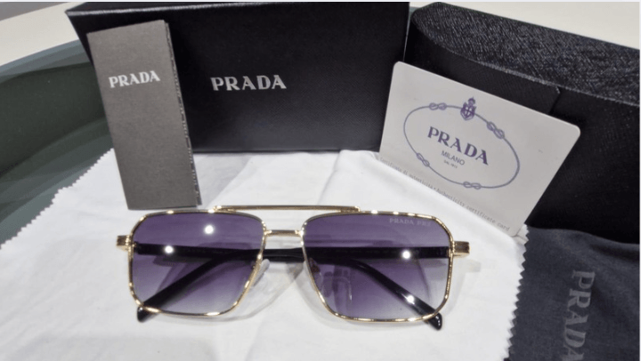 PRADA 57S 610