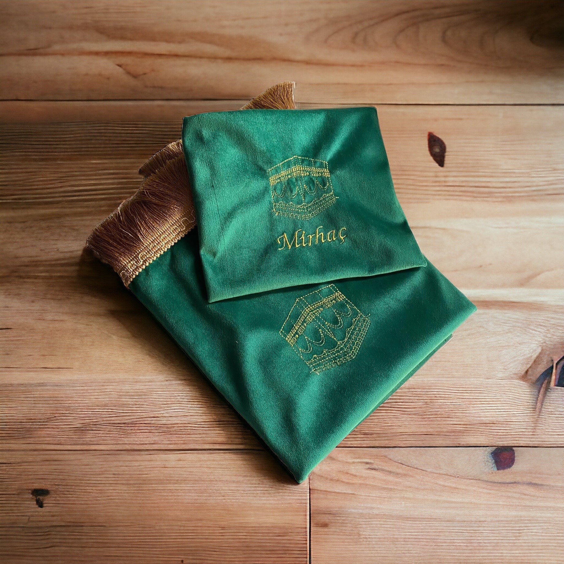 Minimal Kabe Desenli Çantalı Kadife Seccade - Yeşil
