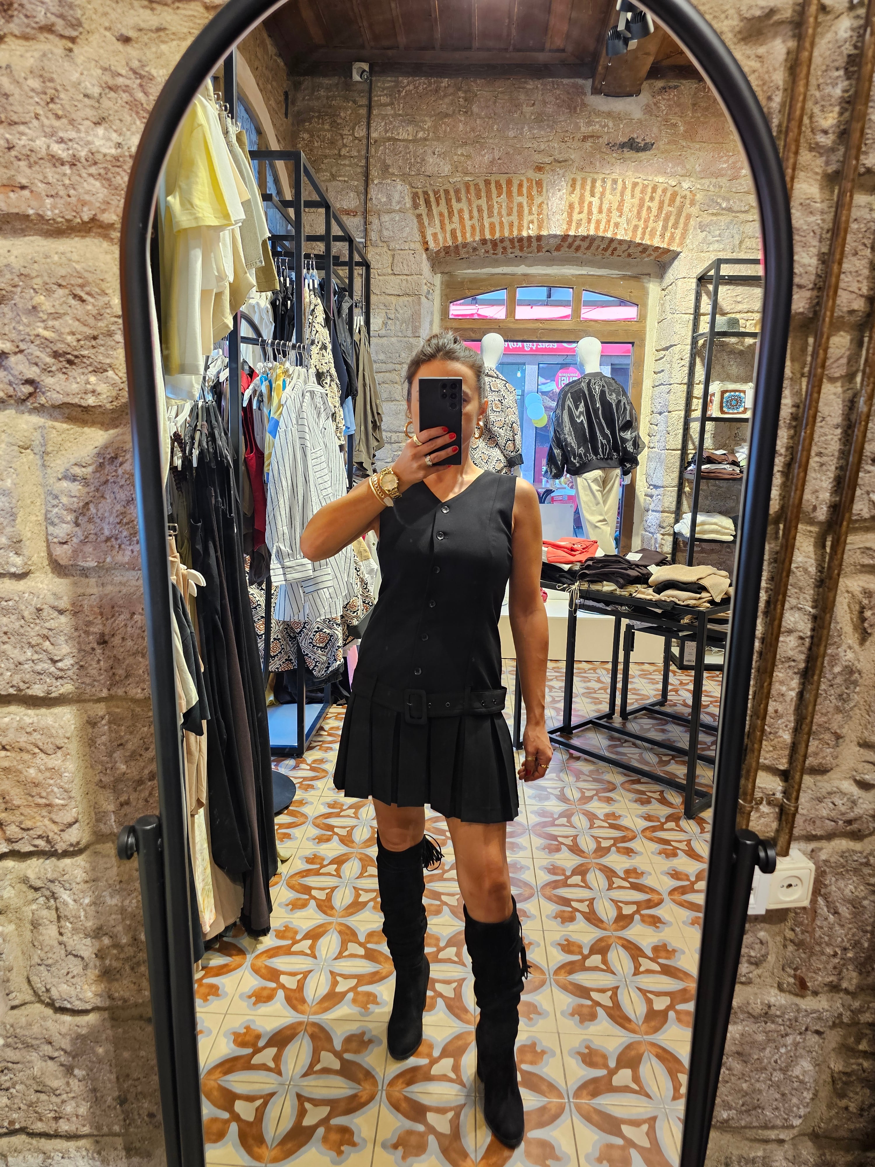 PİLİLİ MİDİ ELBİSE