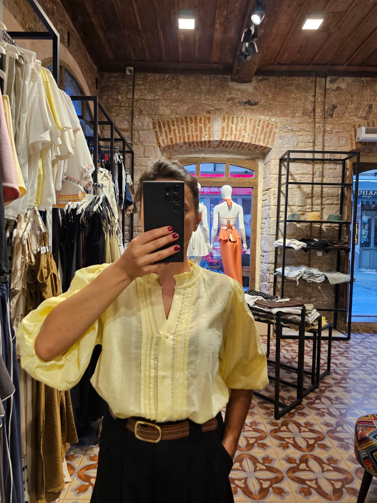 NERVÜR DETAYLI GÖMLEK