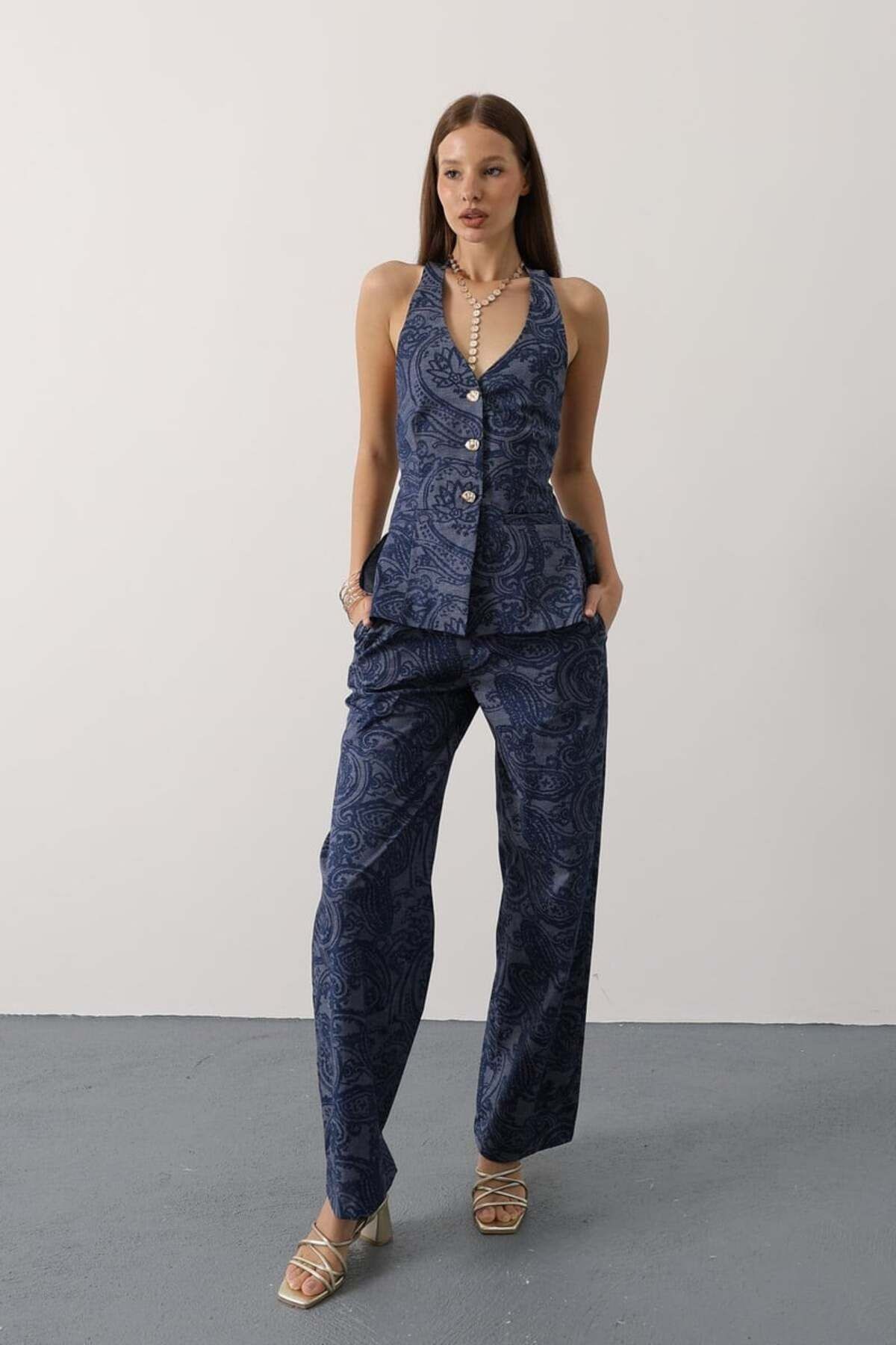 Şal Desenli Denim Takım