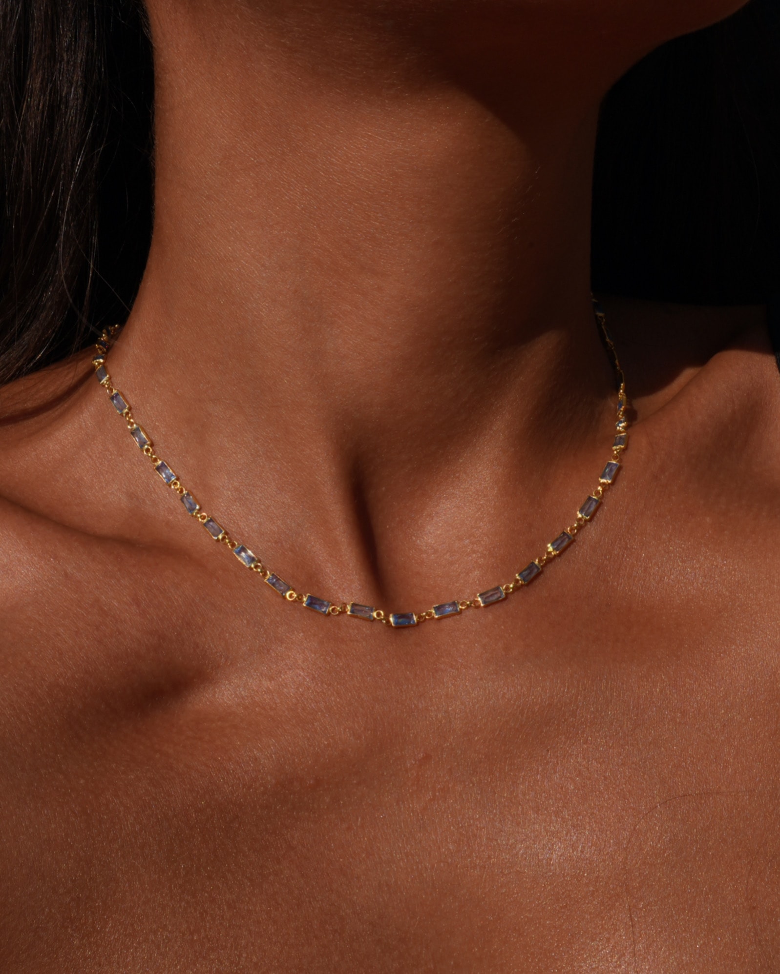 925 Gümüş / Dikdörtgen Taş Sıralı Kolye