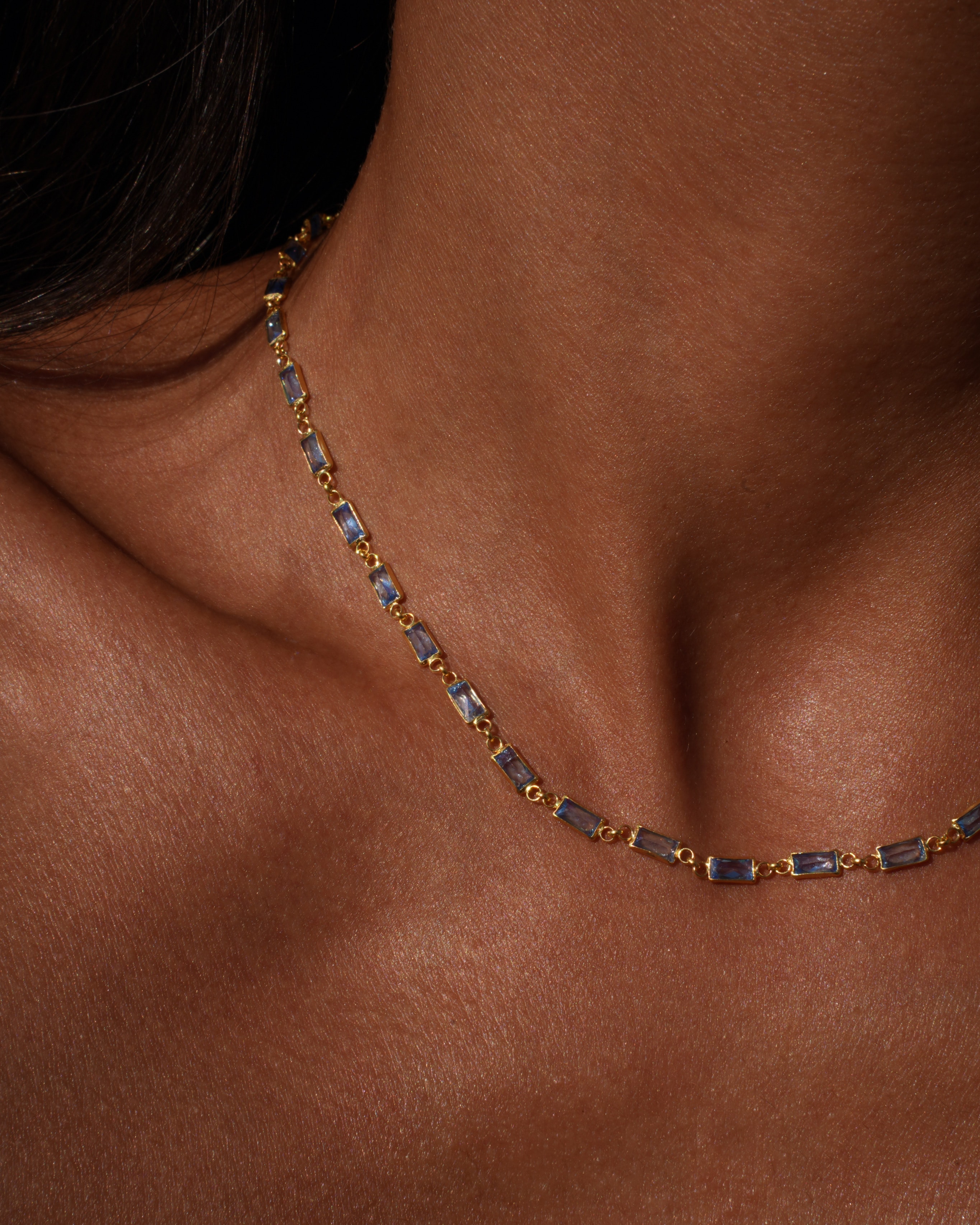 925 Gümüş / Dikdörtgen Taş Sıralı Kolye