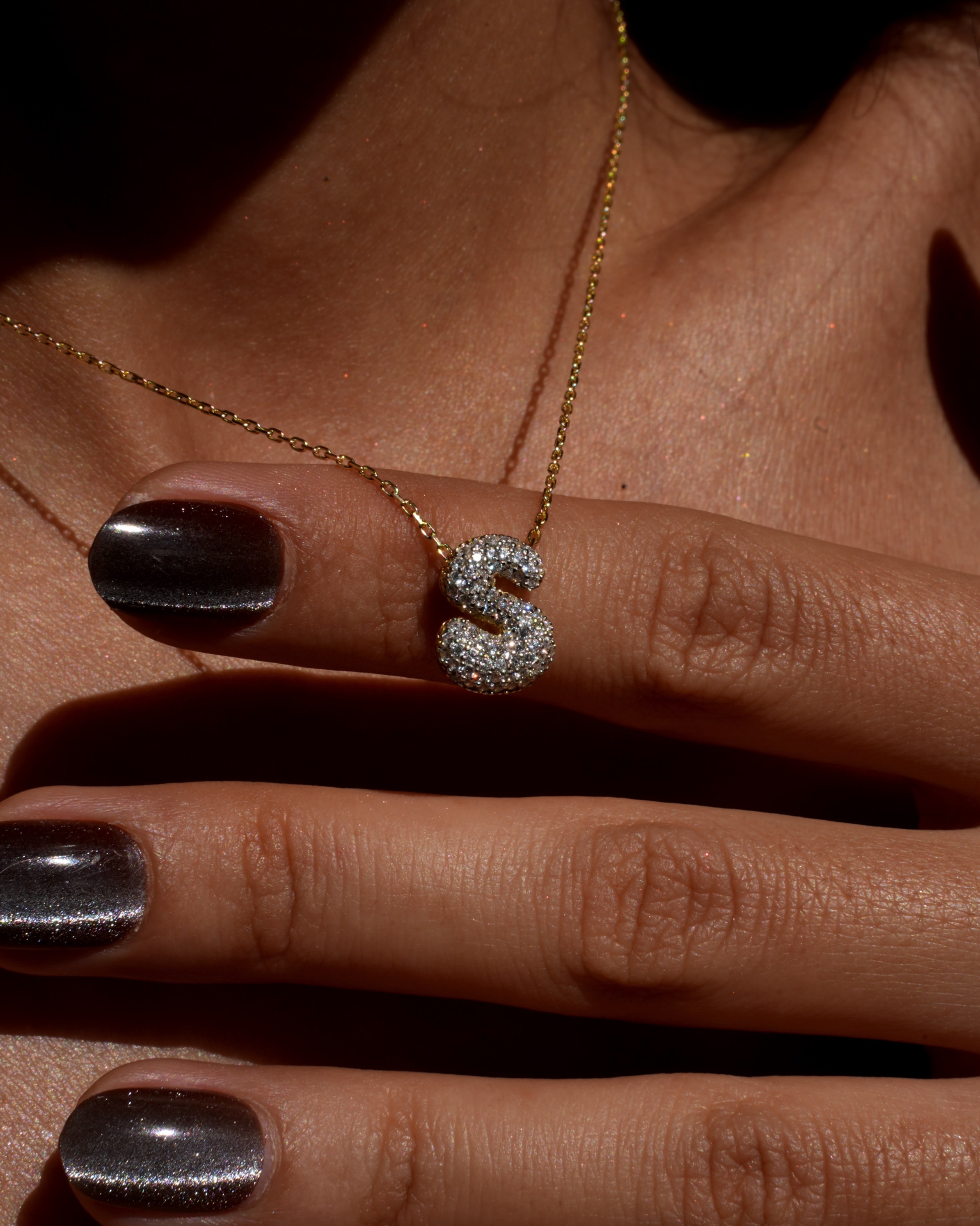 925 Gümüş / Taşlı Mini Asimetrik Harf Kolye 