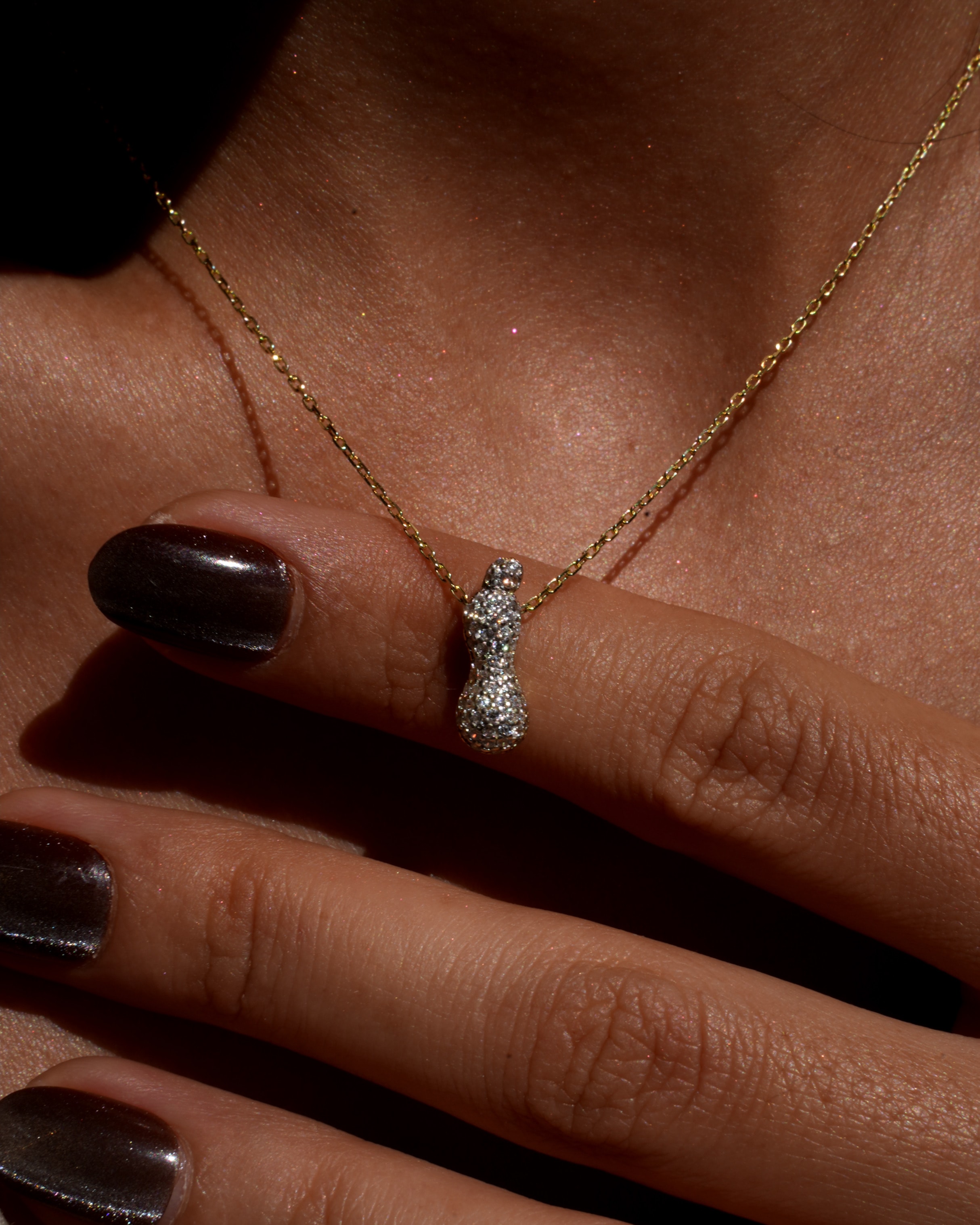 925 Gümüş / Taşlı Mini Asimetrik Harf Kolye 