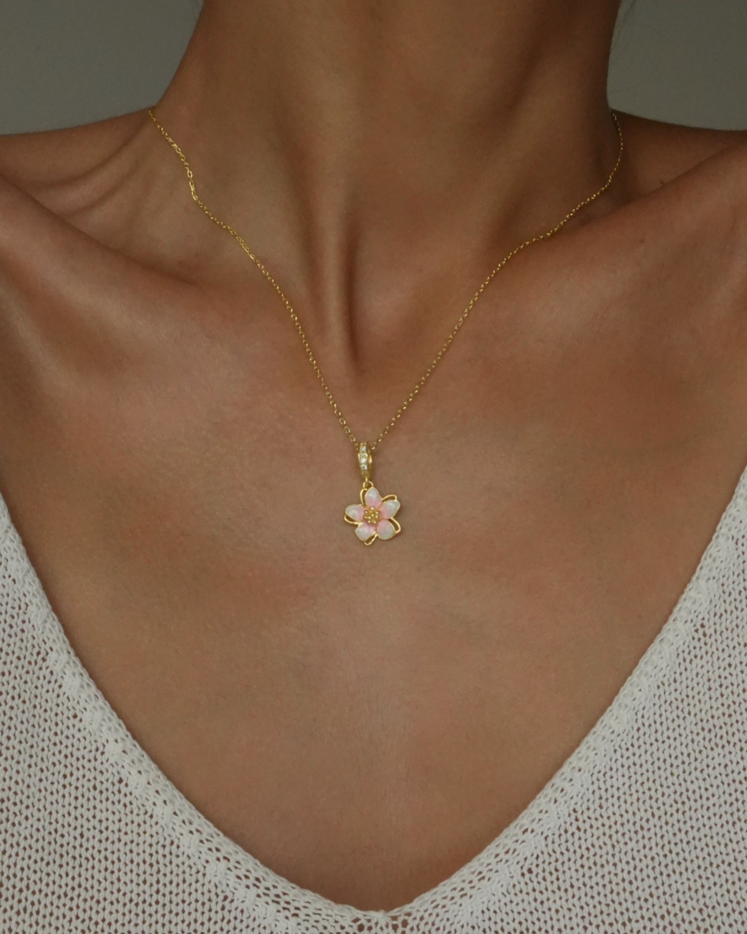 925 Gümüş / Lotus Kolye