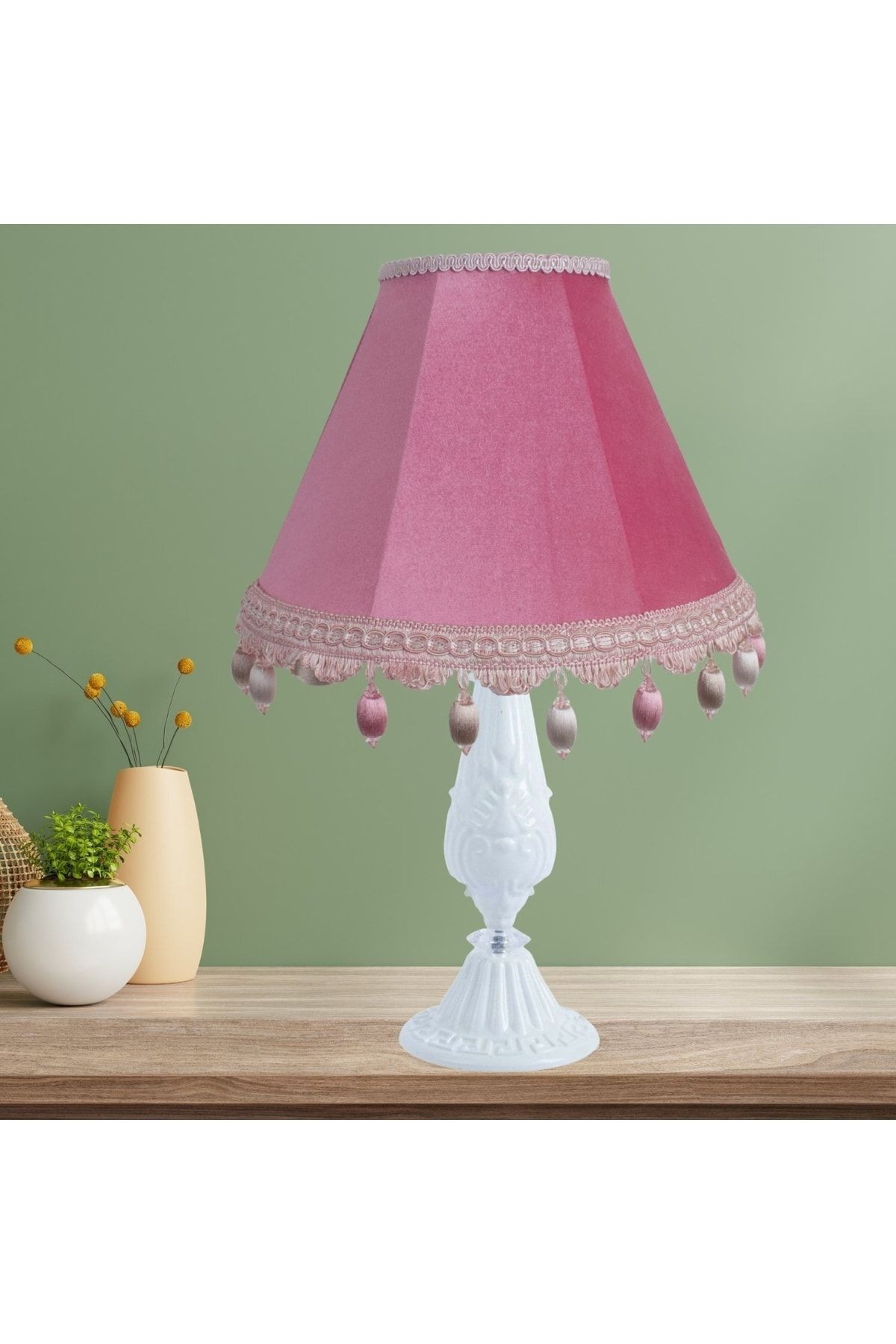 Kadife Kaplı Ponpon Dekorlu Pudra Pembe Vintage Abajur Ab00305
