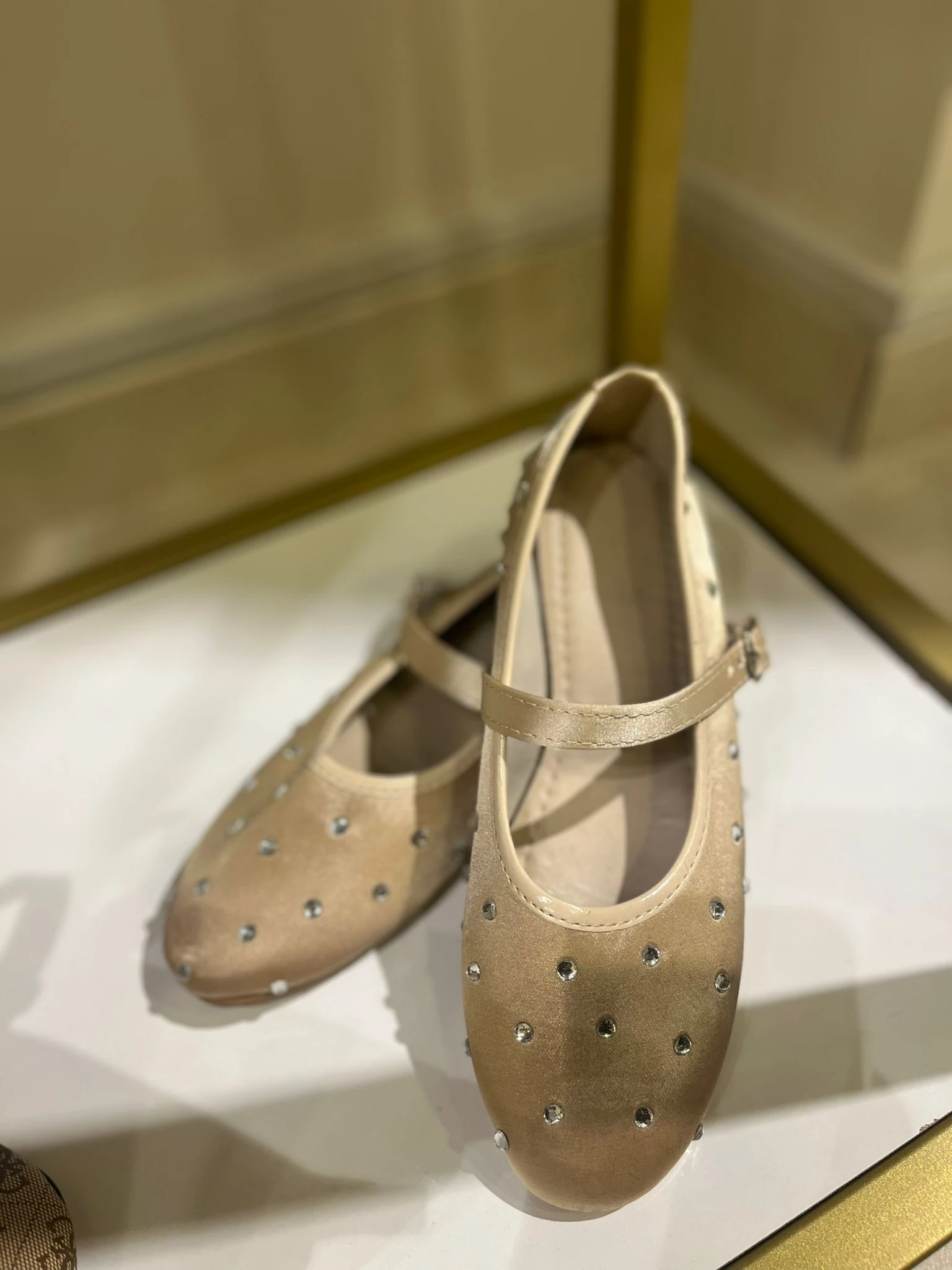 Vizon Saten Taşlı Babet