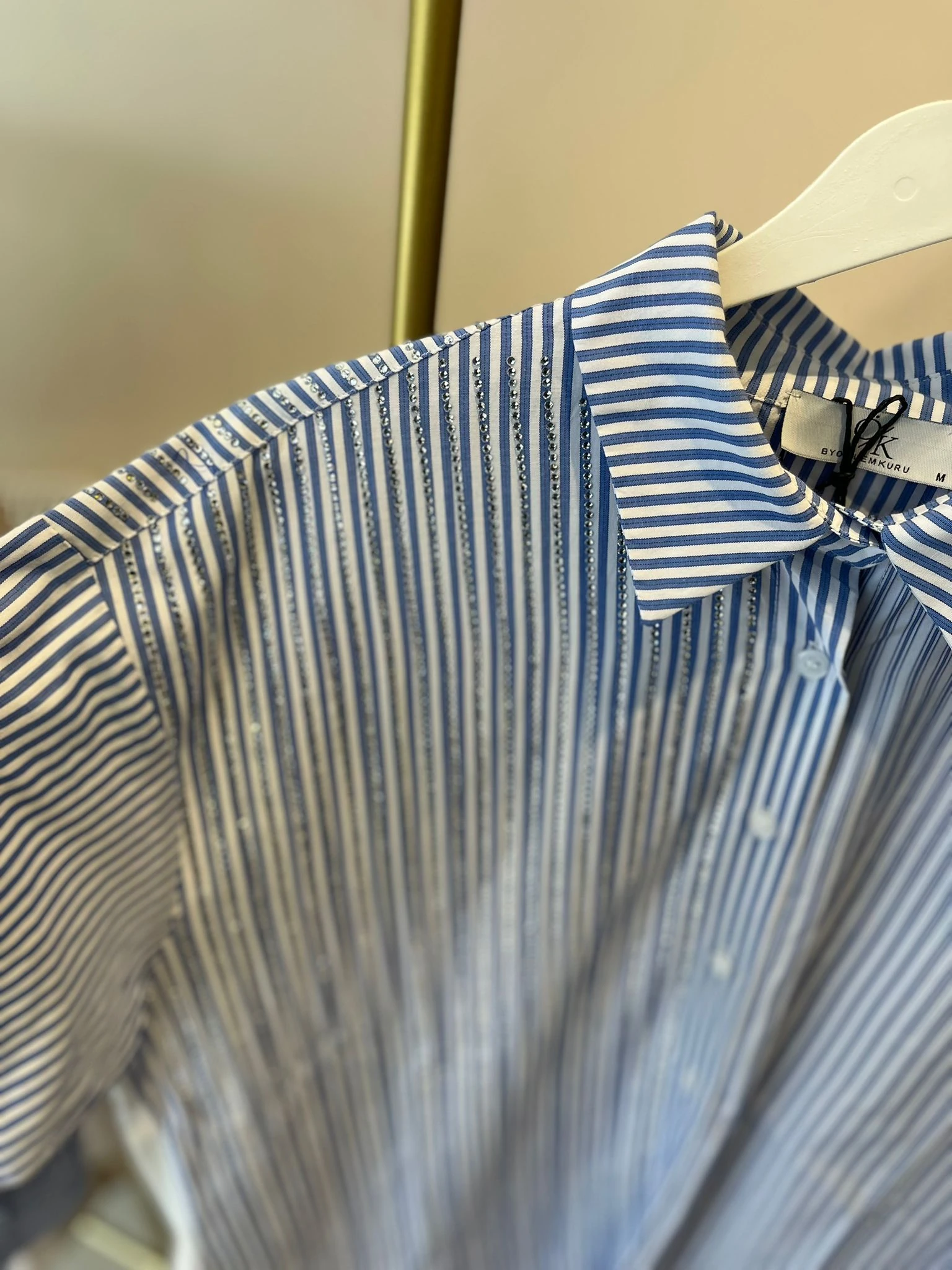 Mavi Taşlı Gömlek