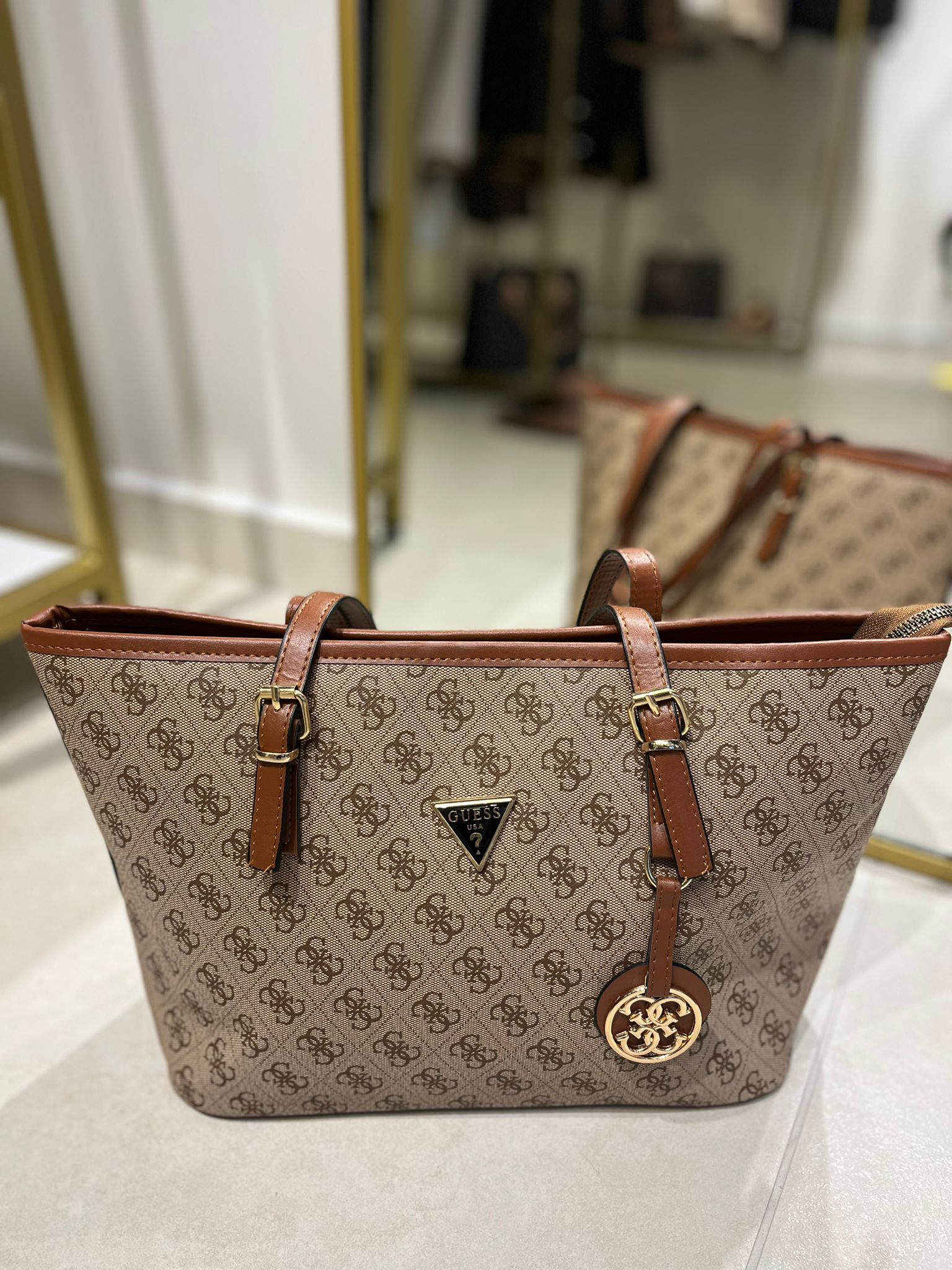 Guess Omuz Çantası Kahve