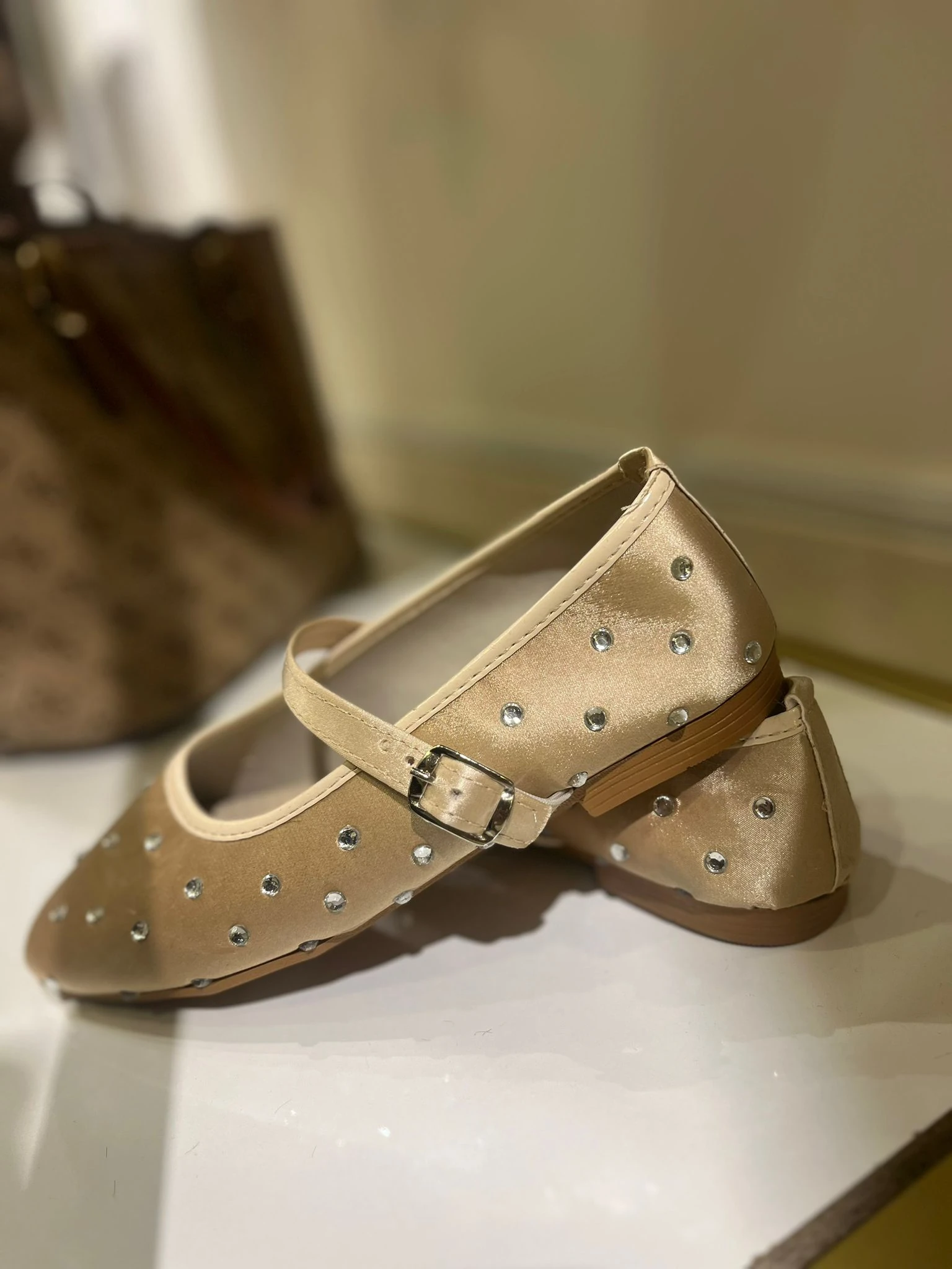 Vizon Saten Taşlı Babet