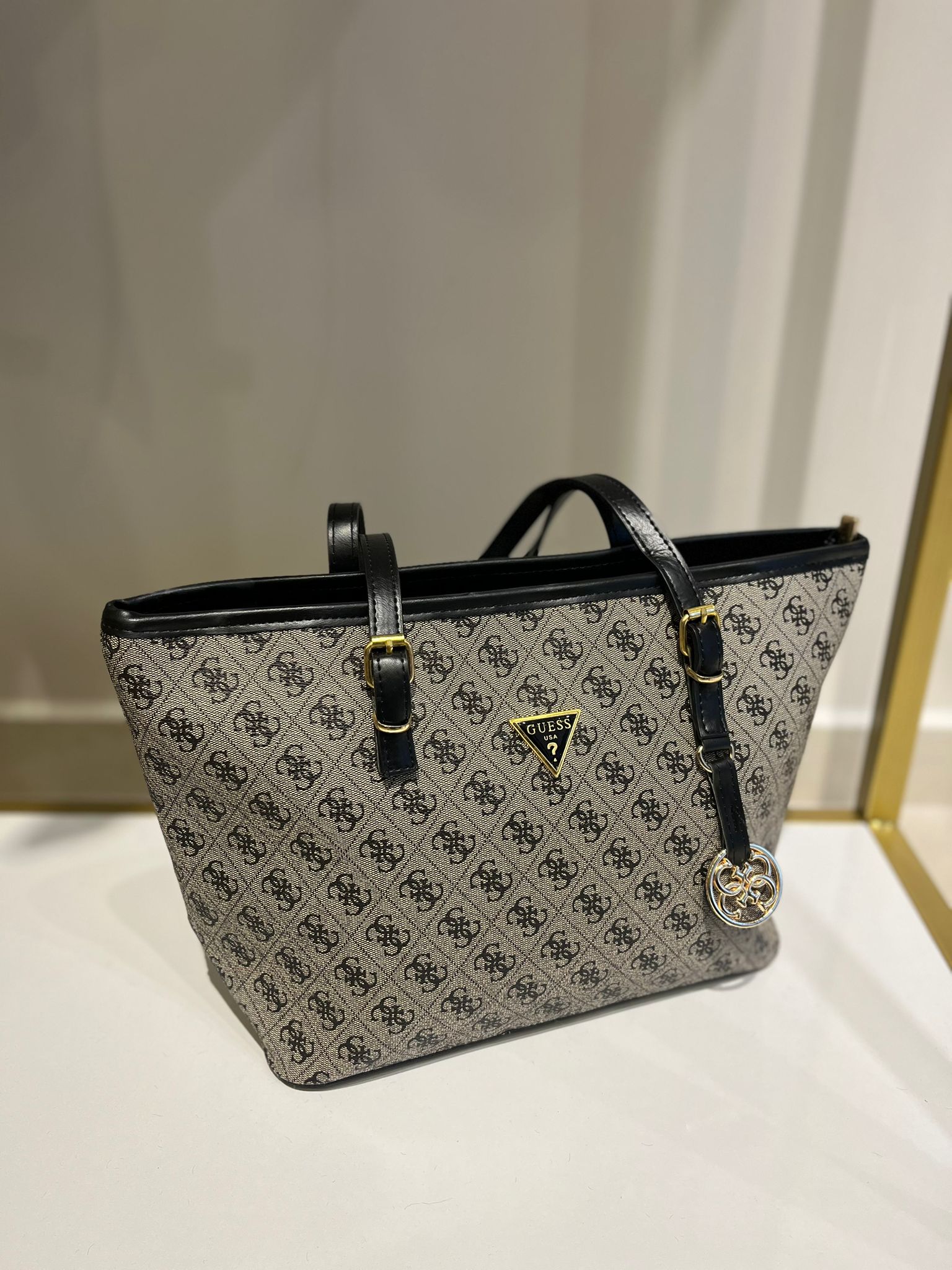 Guess Omuz Çantası Siyah