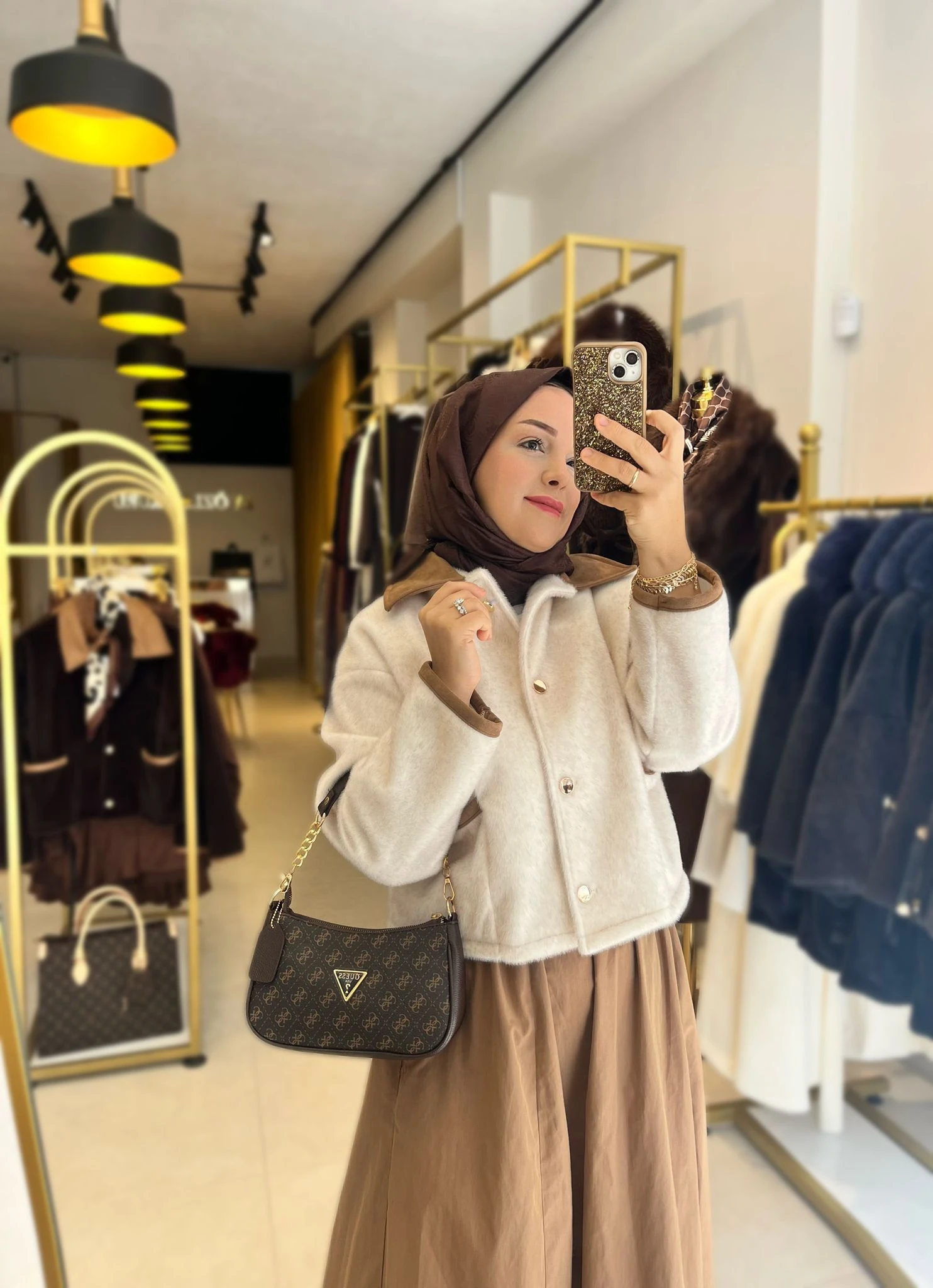 Süet Yaka Detaylı Ekru Ceket